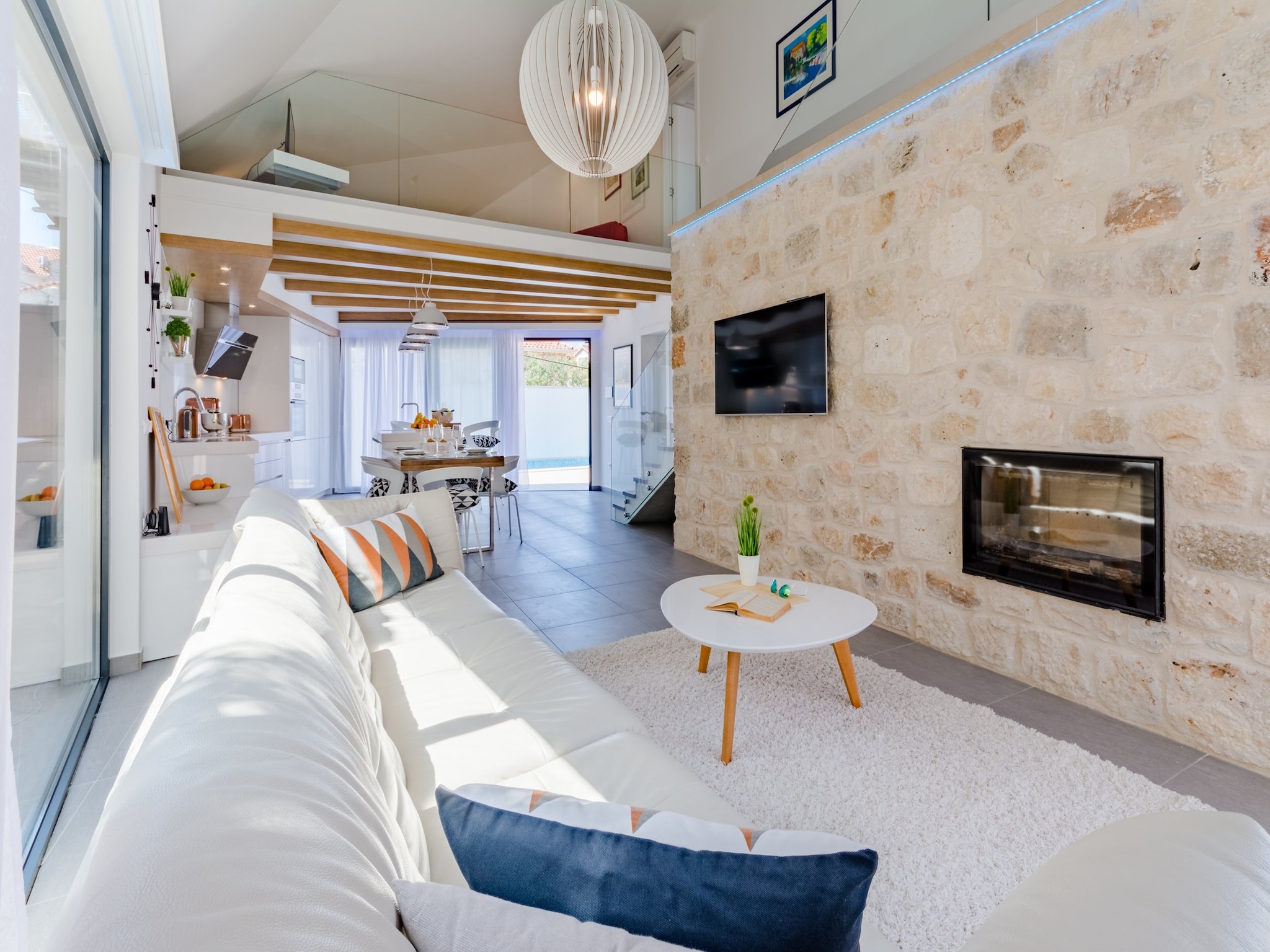 Dom Villa Stone Pearl - Two Bedroom Holiday House with