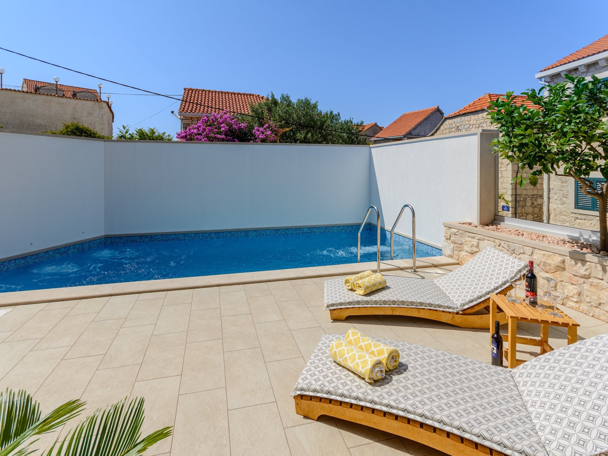 Dom Villa Stone Pearl - Two Bedroom Holiday House with