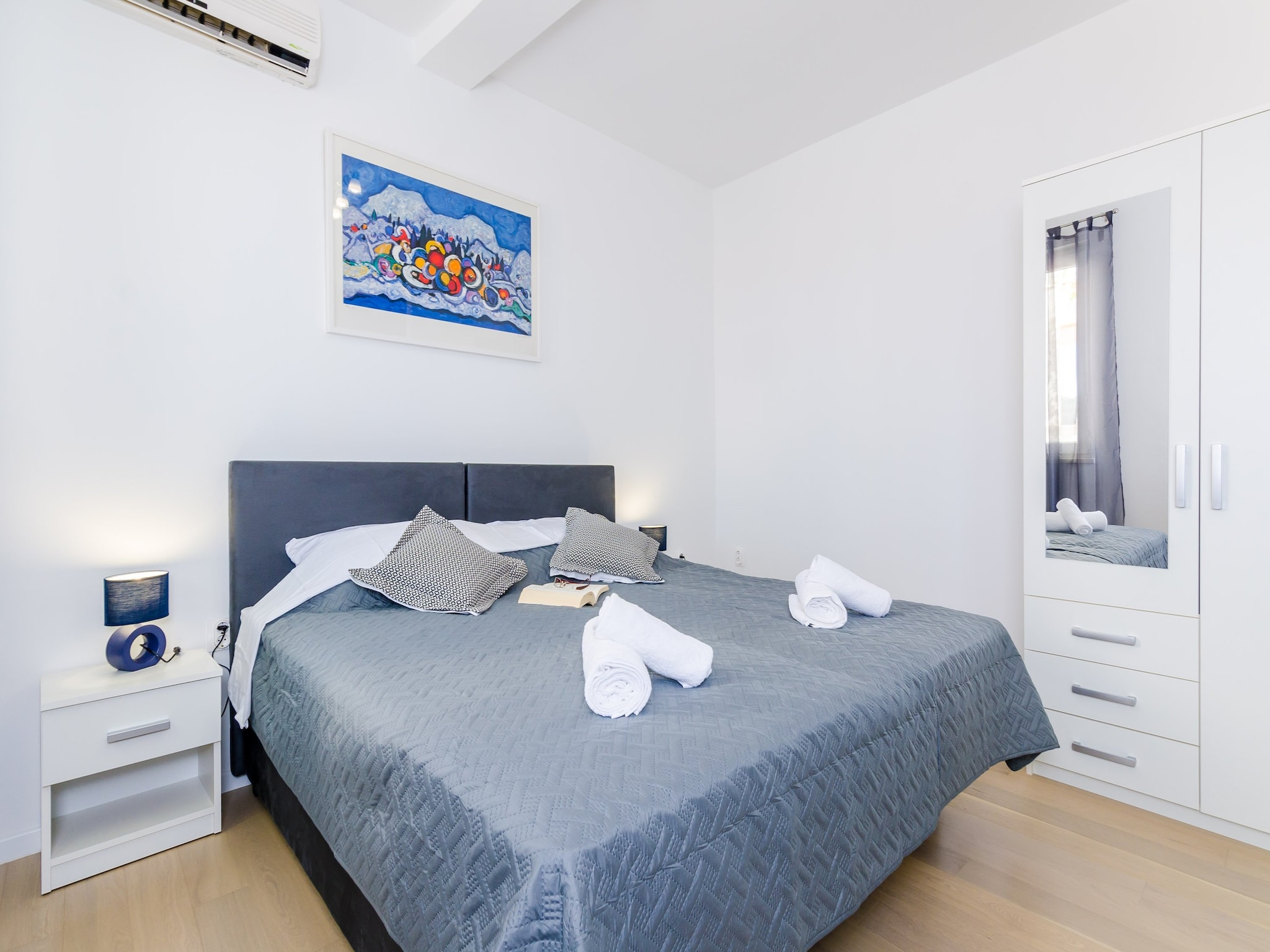 Apartmá Miracle Apartments - Comfort Studio Apartment with