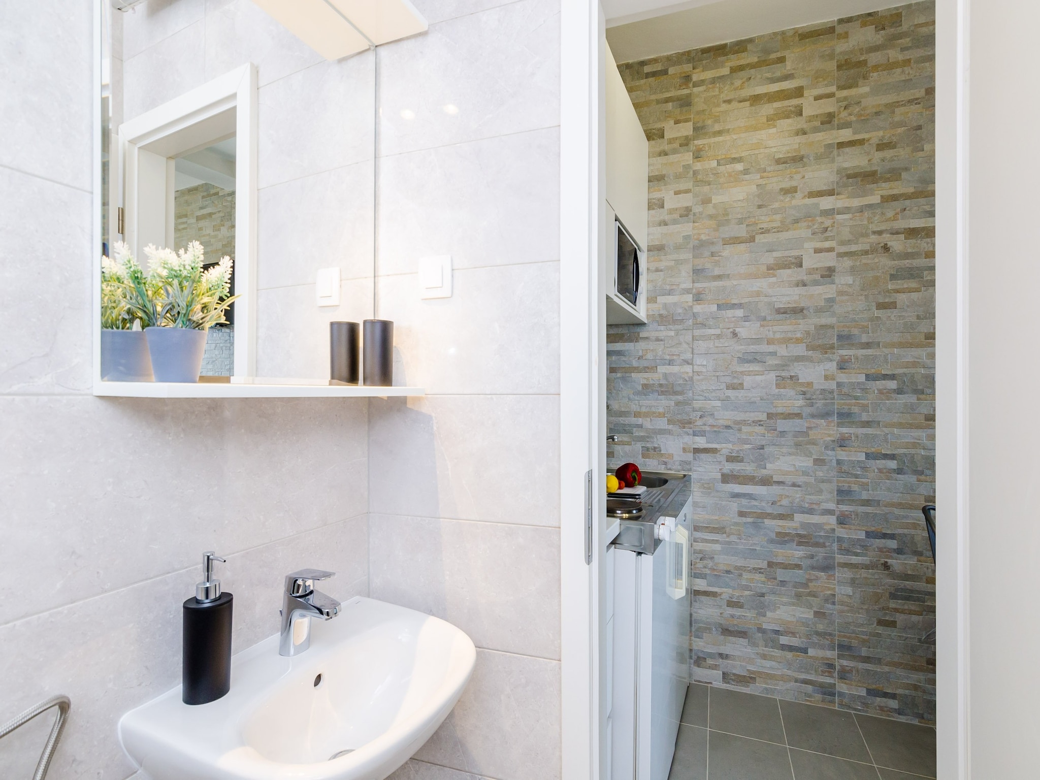 Apartmá Miracle Apartments - Comfort Studio Apartment with