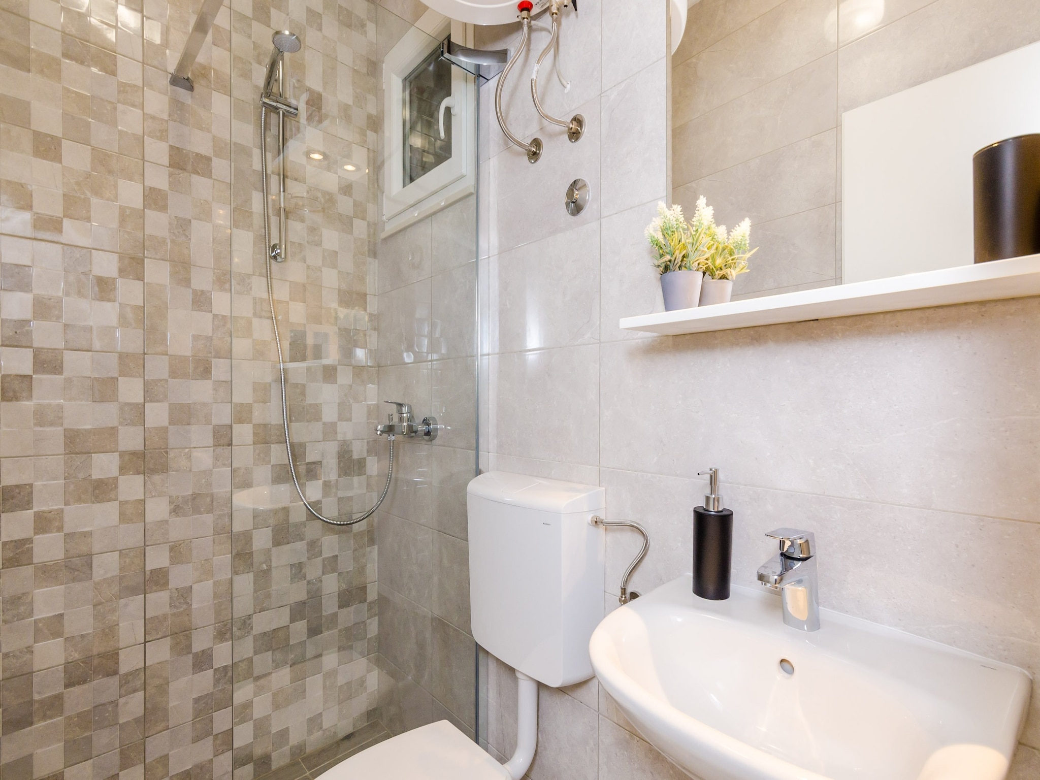 Apartmá Miracle Apartments - Comfort Studio Apartment with