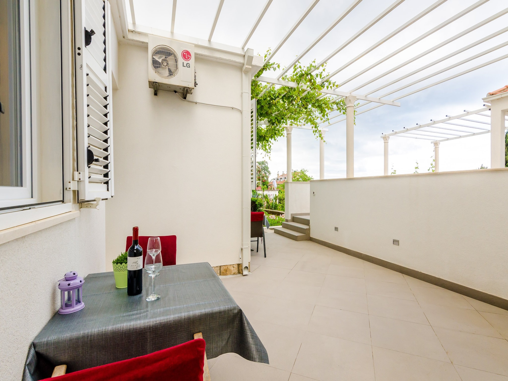 Apartmá Miracle Apartments - Studio Apartment with Terrace