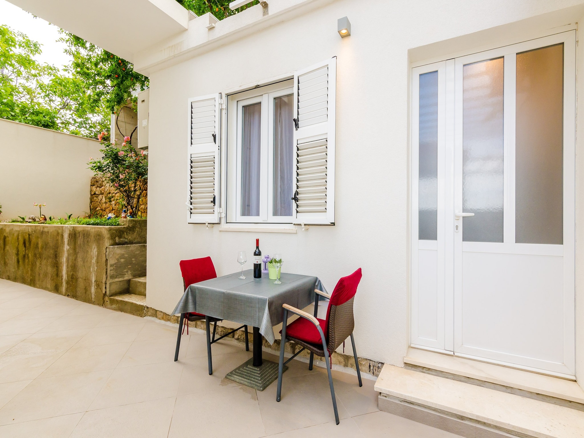 Apartmá Miracle Apartments - Studio Apartment with Terrace