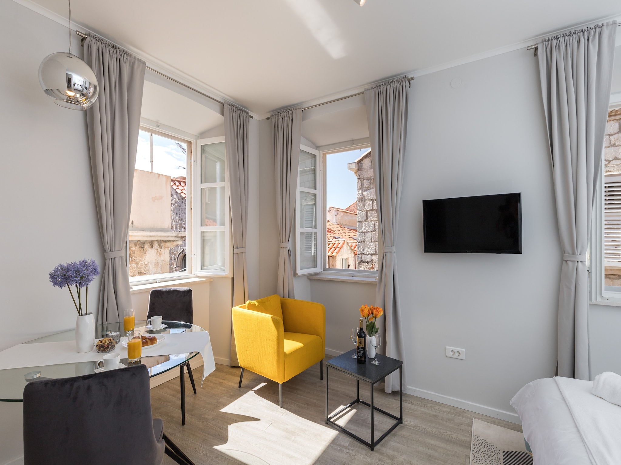 Apartmá Apartments Urbis - Studio Apartment with City View