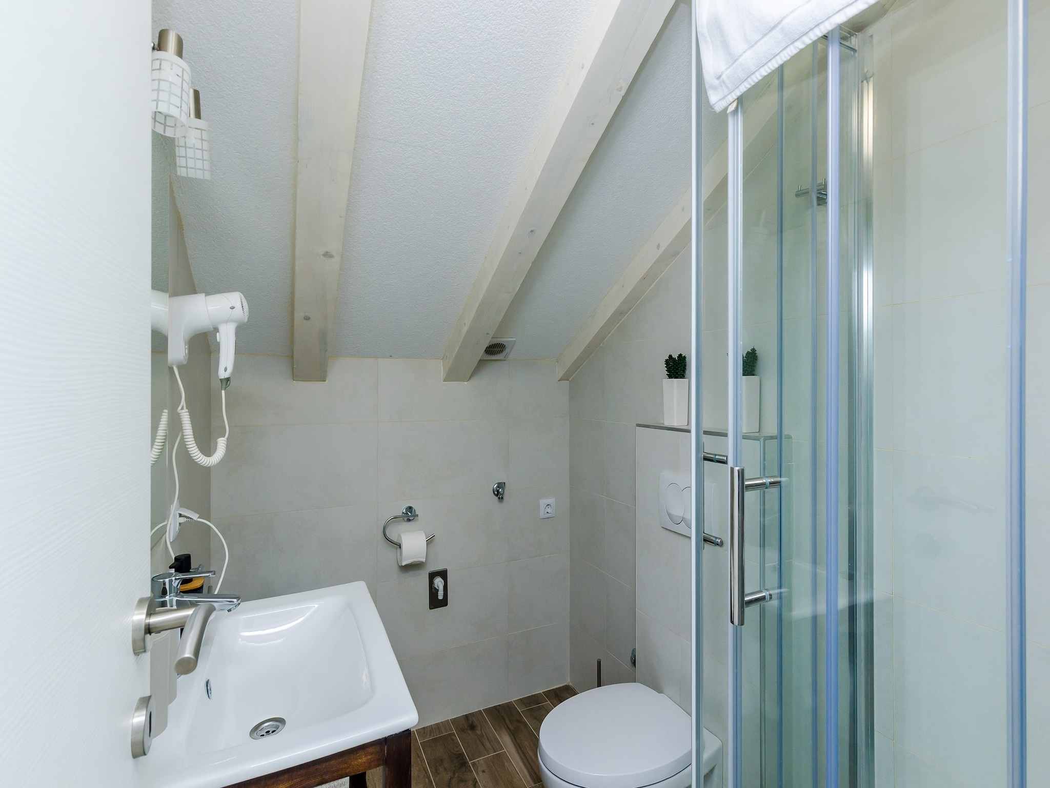Apartmá Apartments Life - Two Bedroom Apartment with Balco