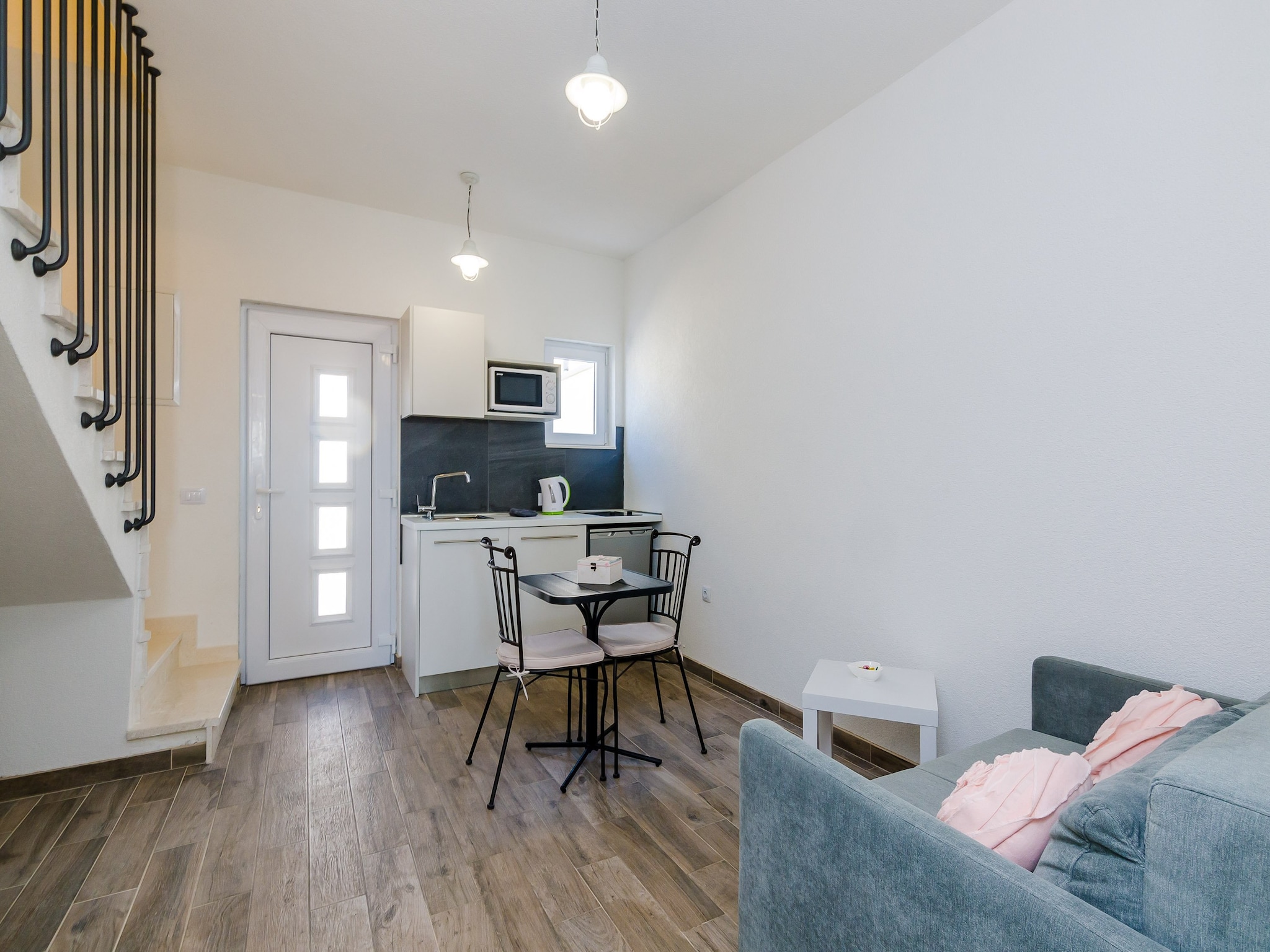 Apartmá Apartments Life - Two Bedroom Apartment with Balco