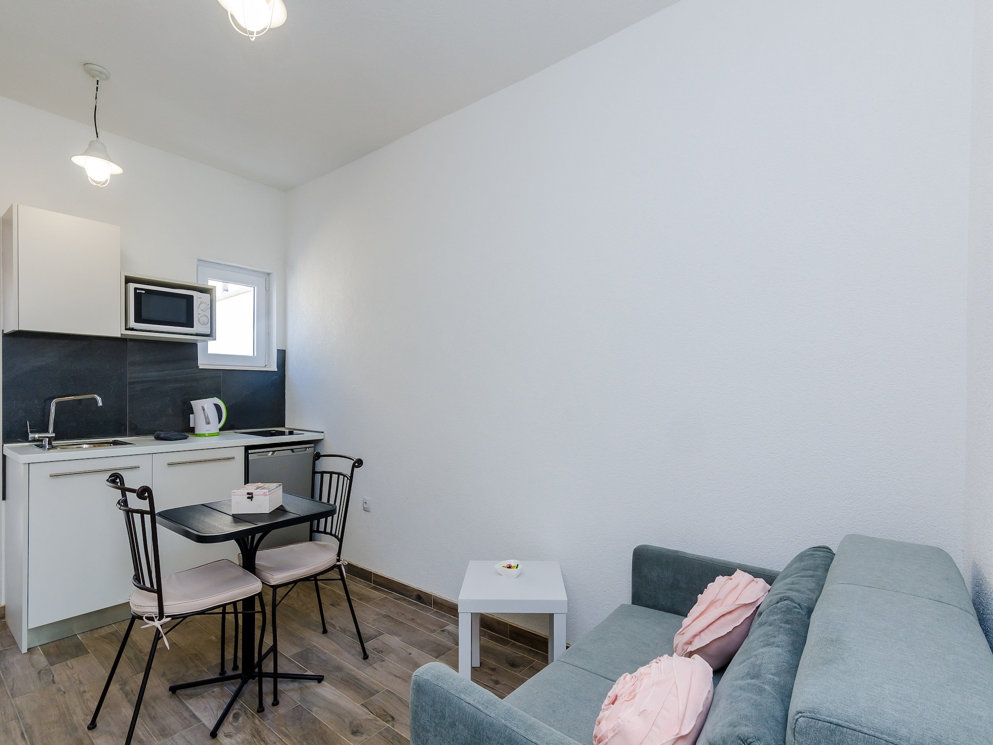 Apartmá Apartments Life - Two Bedroom Apartment with Balco