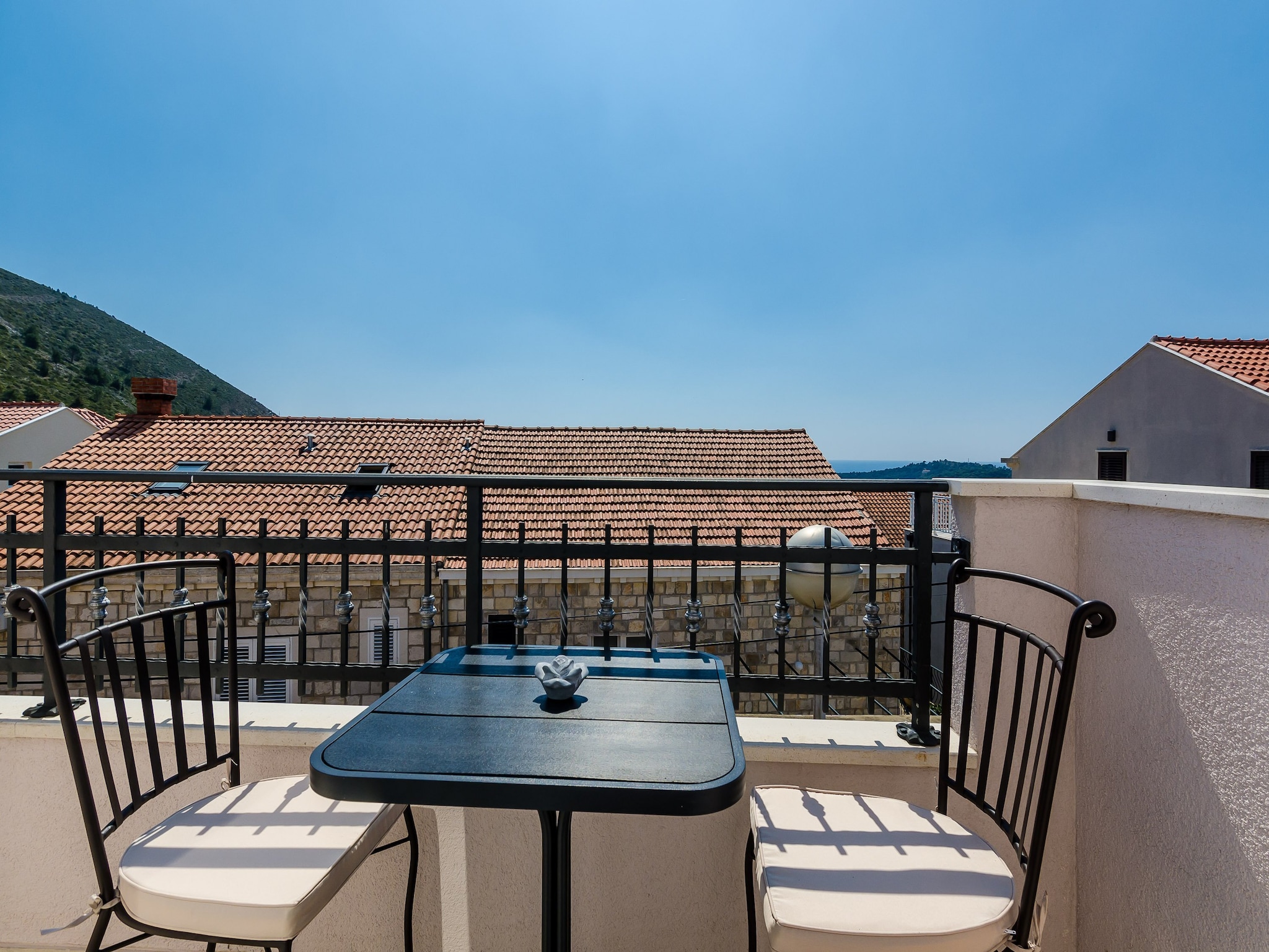 Apartmá Apartments Life - Two Bedroom Apartment with Balco