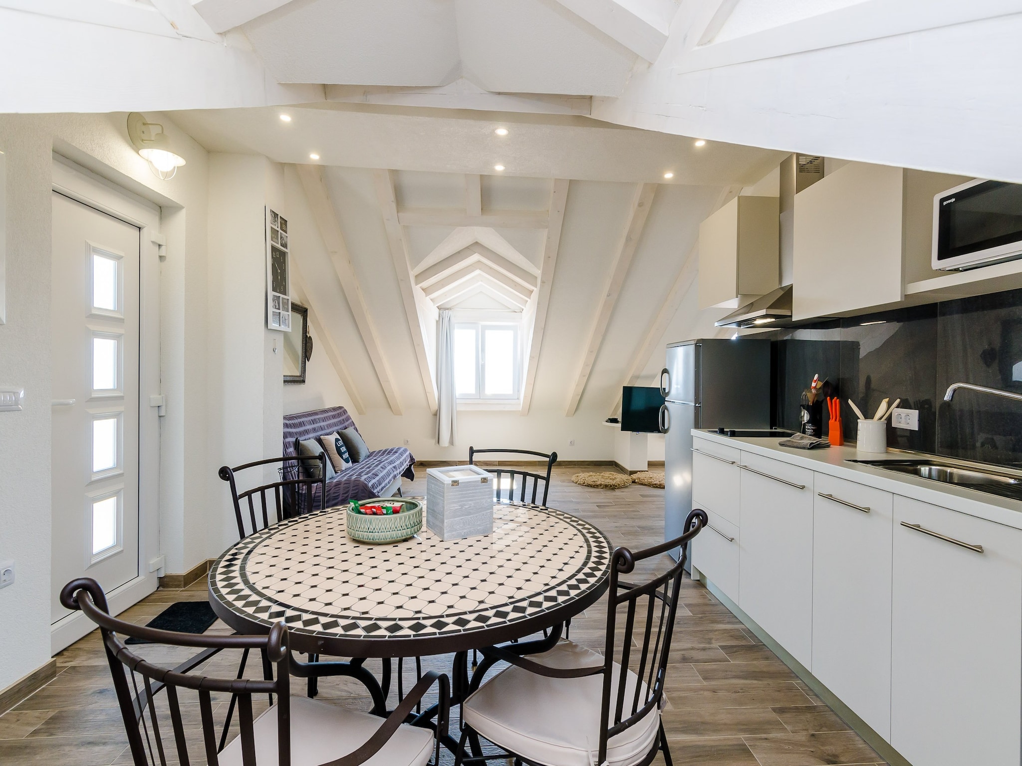 Apartmá Apartments Life - Two Bedroom Apartment with Balco
