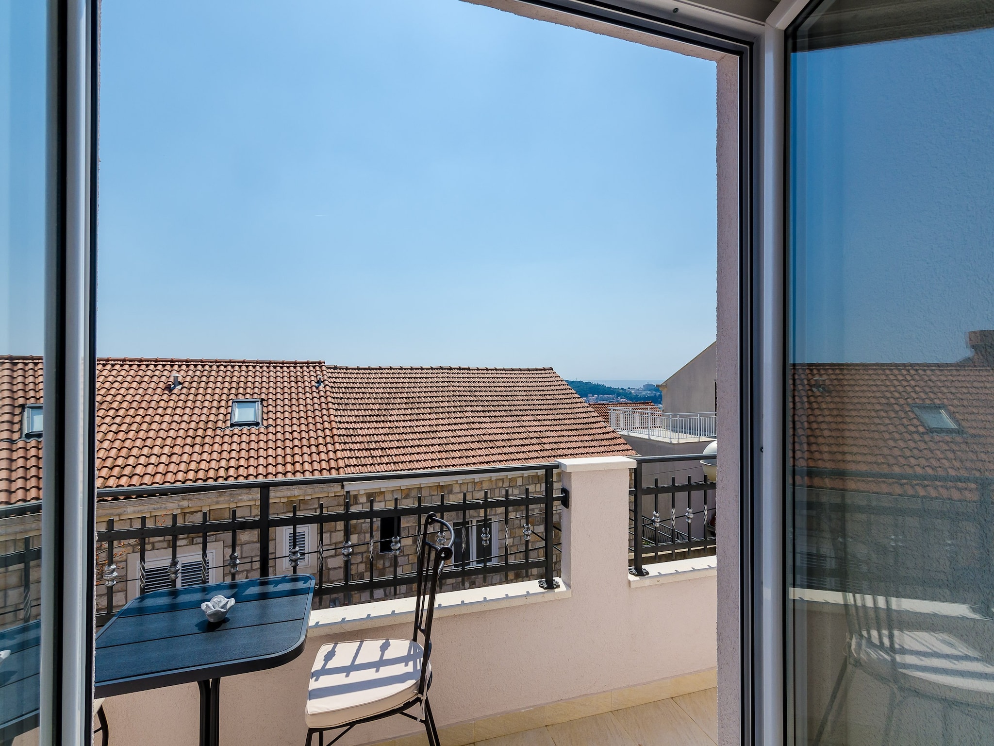 Apartmá Apartments Life - One Bedroom Apartment with Balco