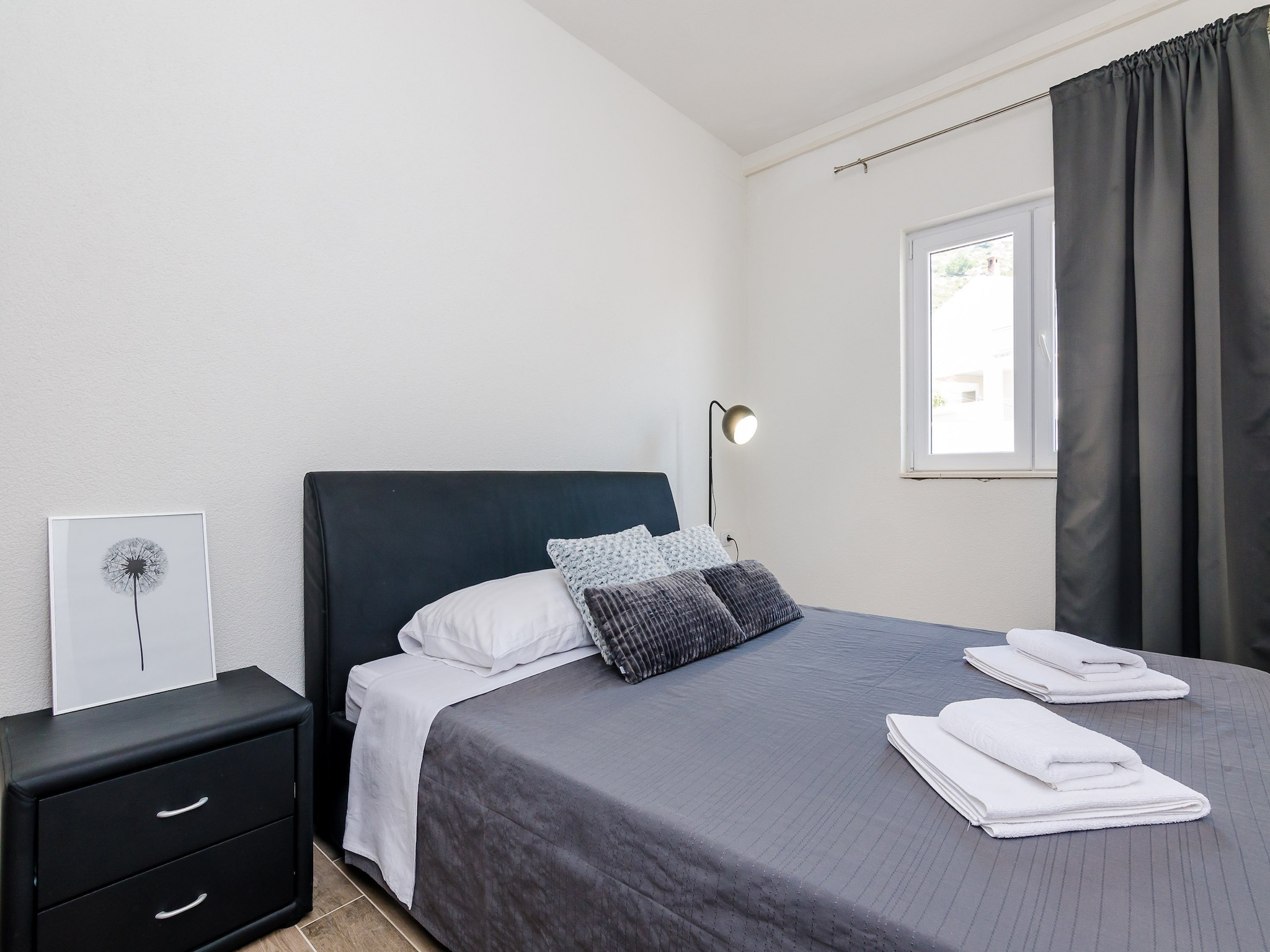 Apartmá Apartments Life - One Bedroom Apartment with Balco