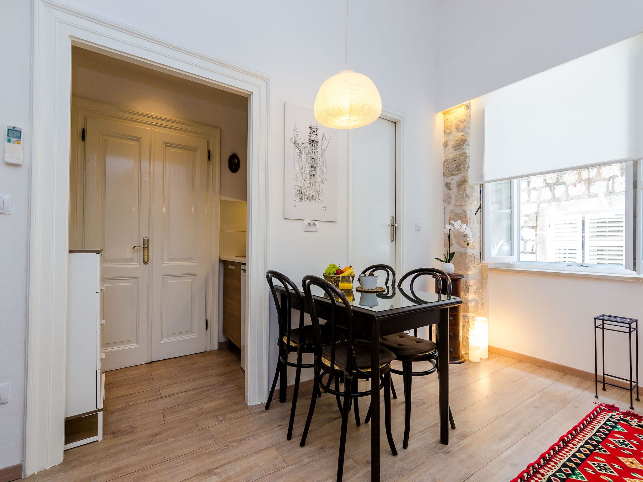Apartmá Midtown Apartments - Studio Apartment with Street