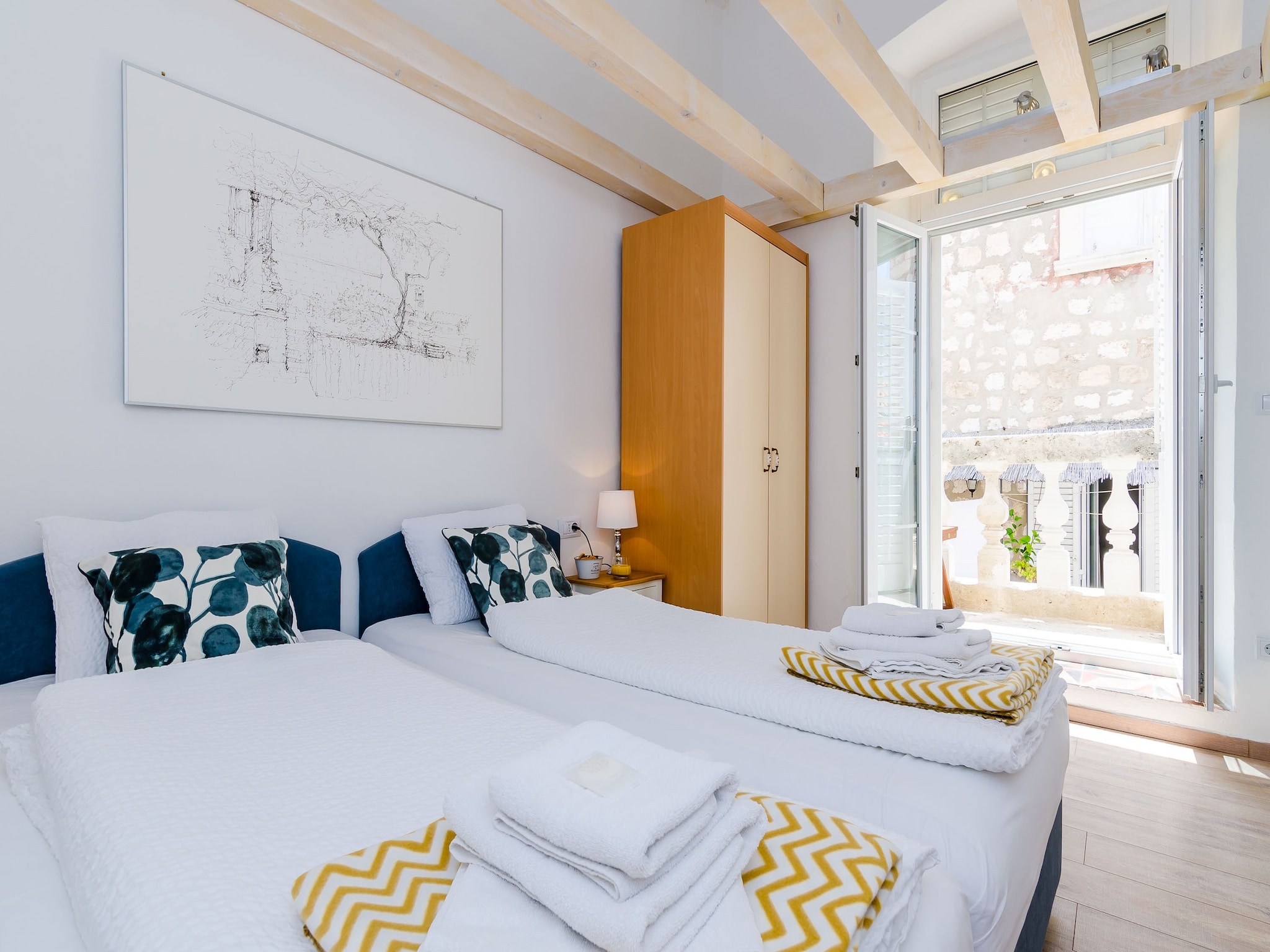 Apartmá Midtown Apartments - One Bedroom Apartment with Ci
