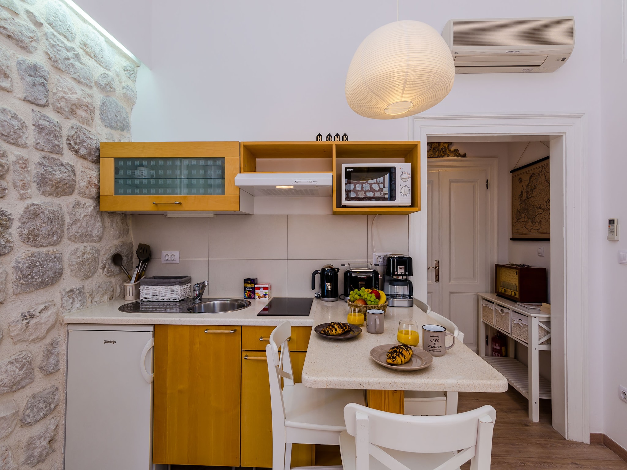 Apartmá Midtown Apartments - One Bedroom Apartment with Ci