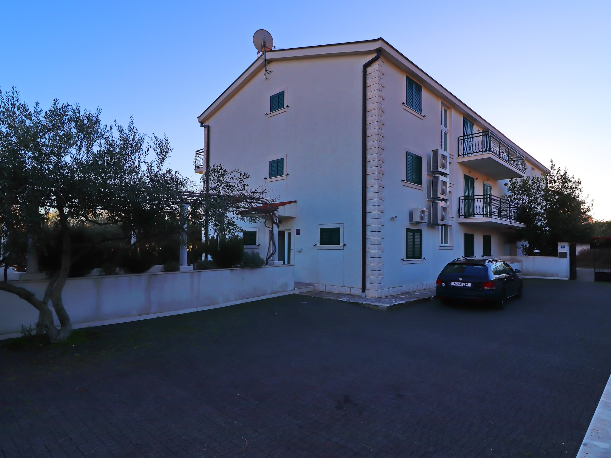 Apartmá Apartments Trstenica-One Bedroom Apartment with Te