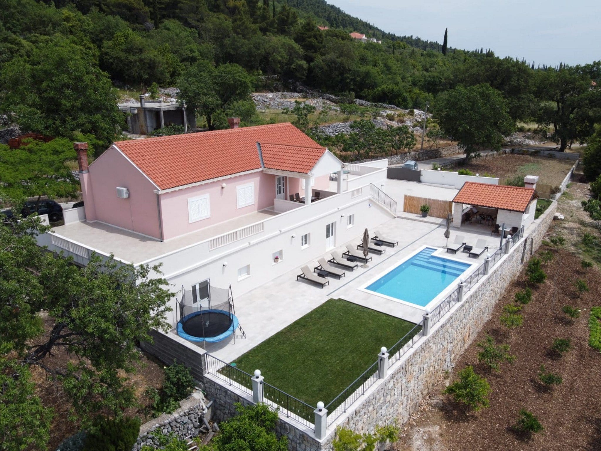 Dům Villa Dragić- Four Bedroom Villa with Swimmin