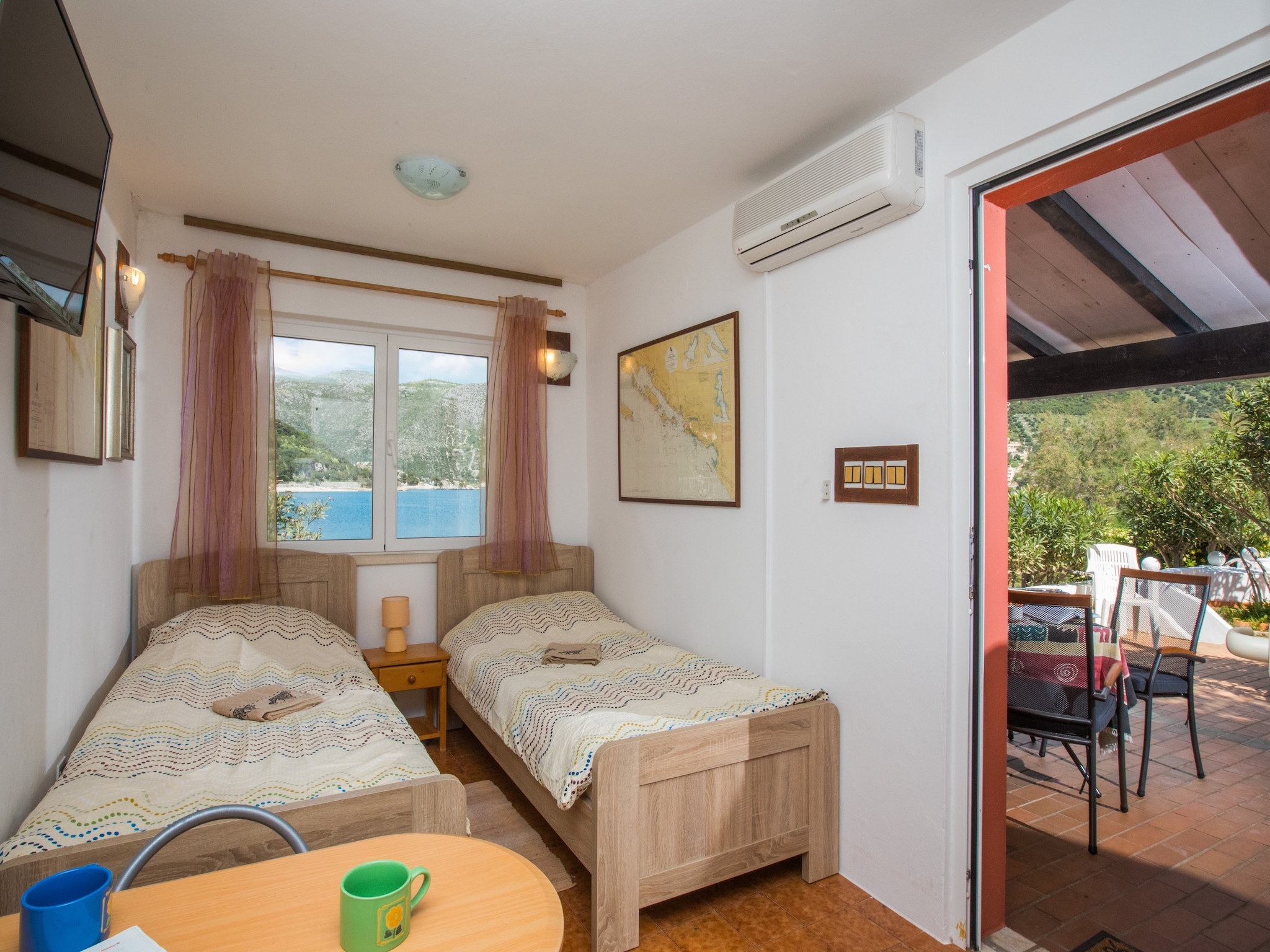 Apartmá Seaside Studio - Studio Apartment with Private Bea