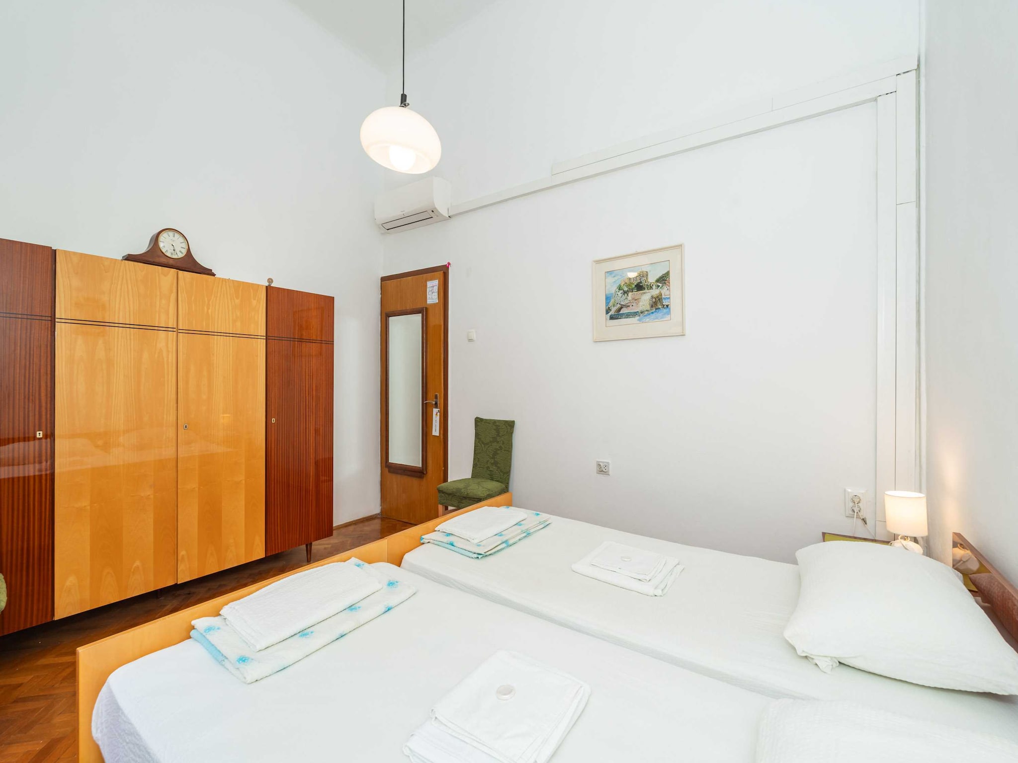 Apartmá Two Stars Two Beds Downtown Apartment - One-Bedroo