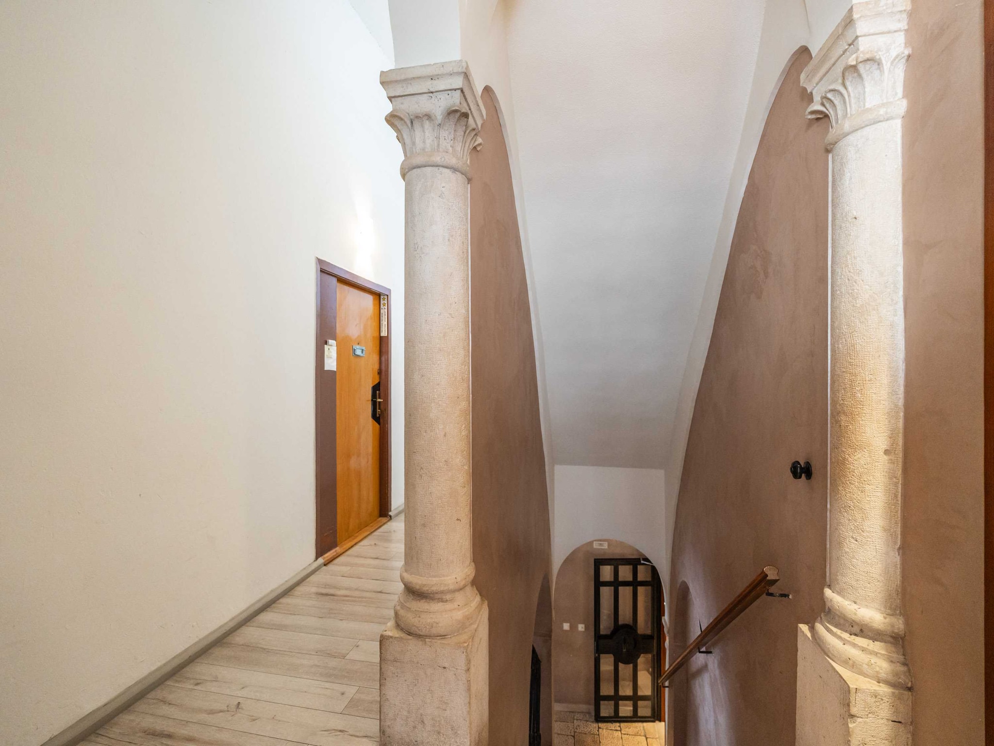 Apartmá Two Stars Two Beds Downtown Apartment - One-Bedroo