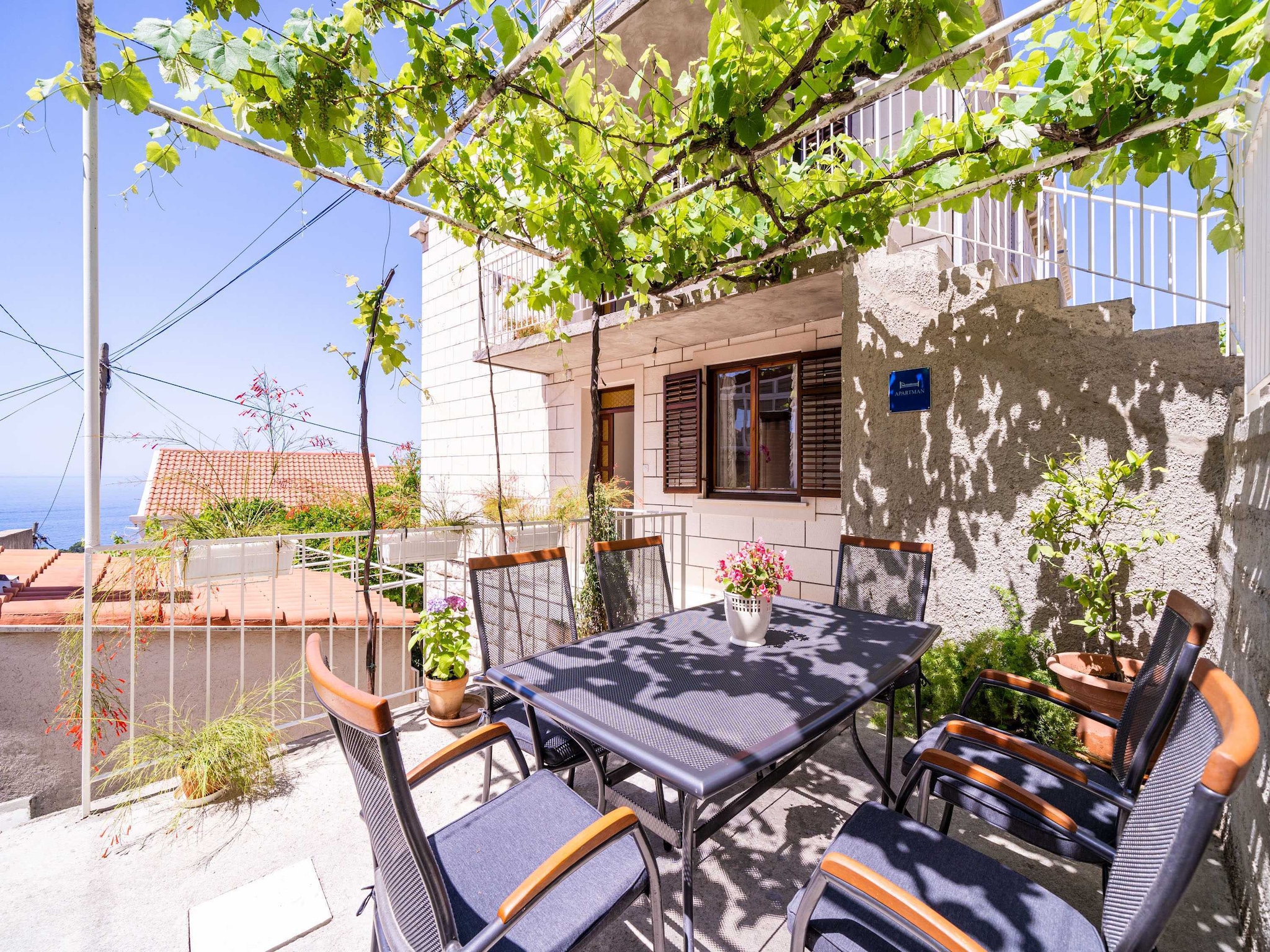 Apartmá Apartments Stella - Three-Bedroom Apartment with B