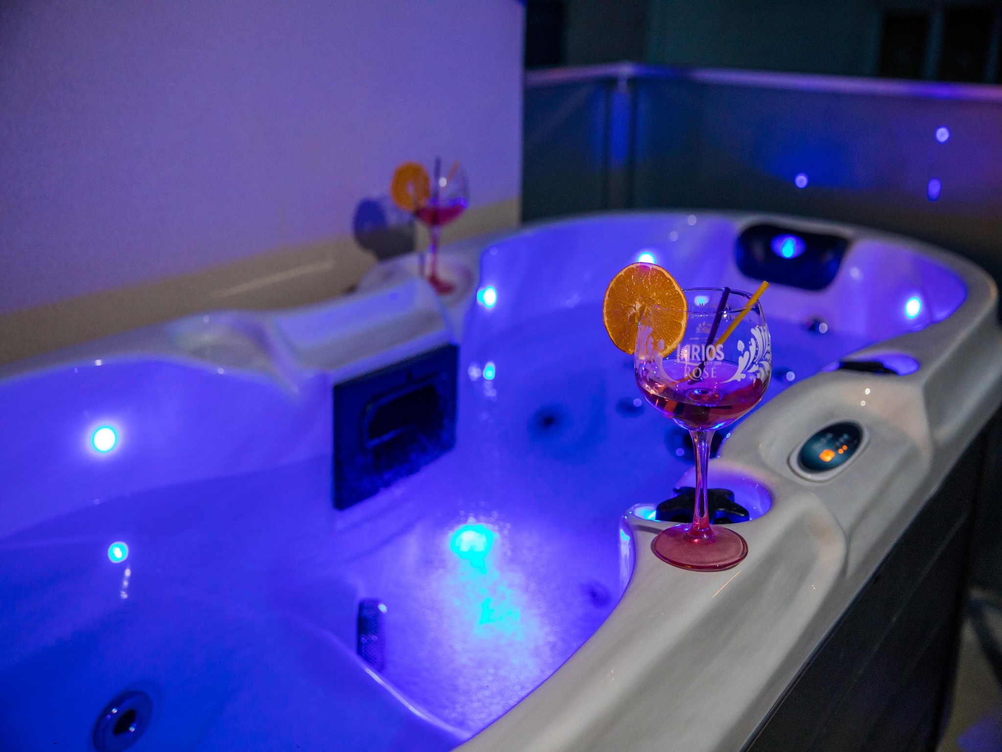 Apartmá Apartment Velvet - Studio Apartment with Hot Tub