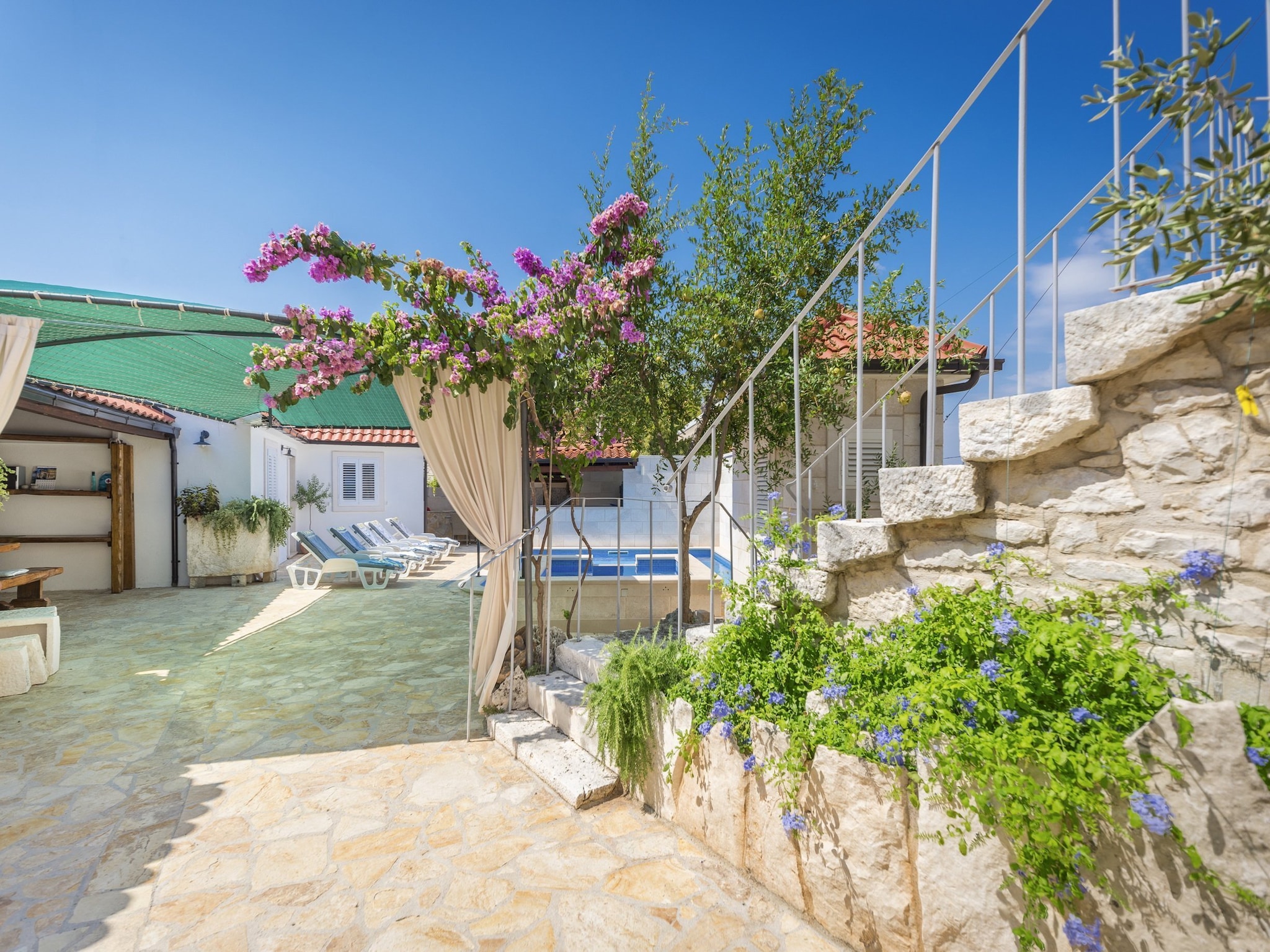   Holiday home Škrika -Three Bedroom Home with