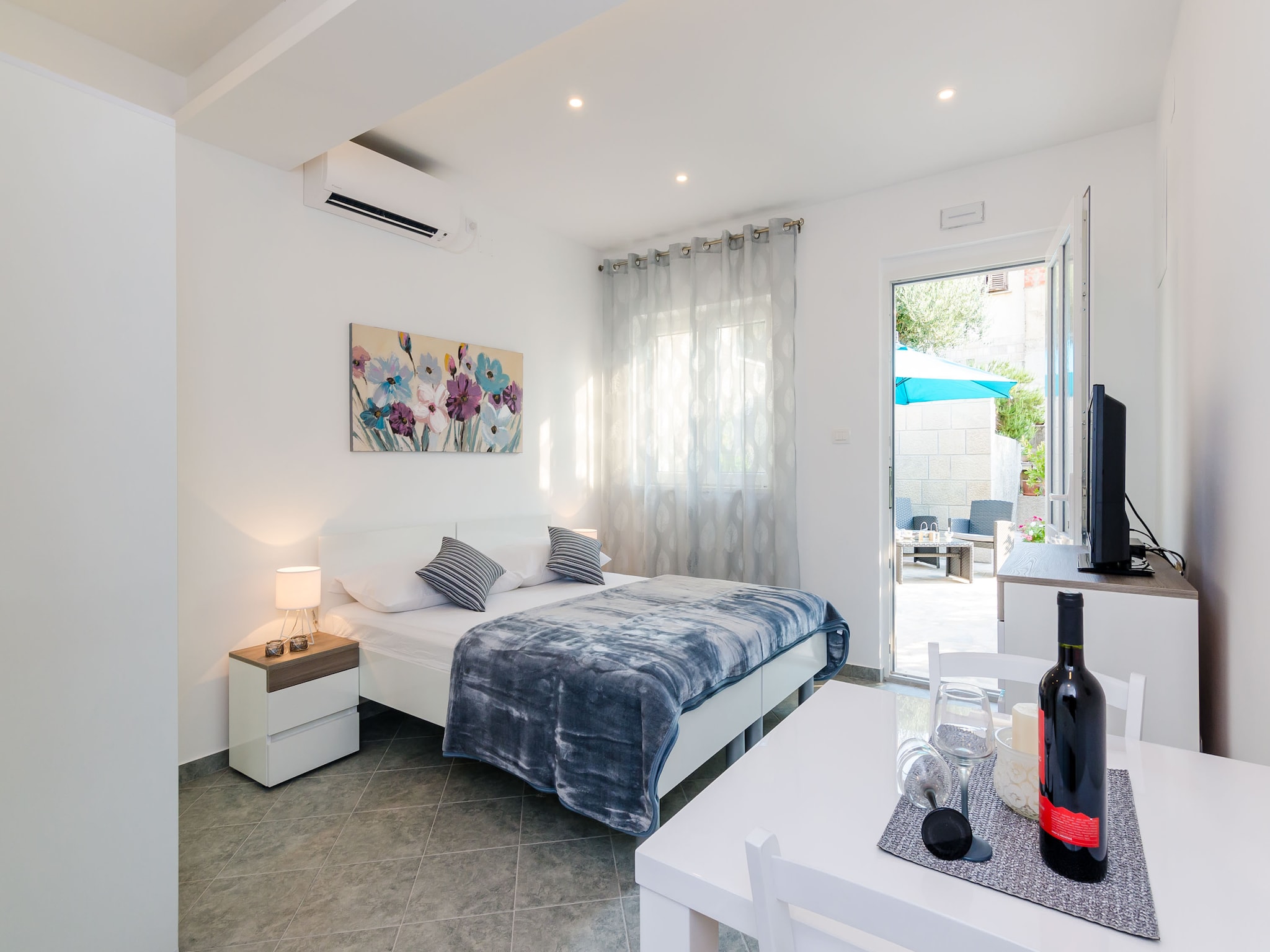 Apartmá Apartments  L&M - Studio Apartment with Terrace (V