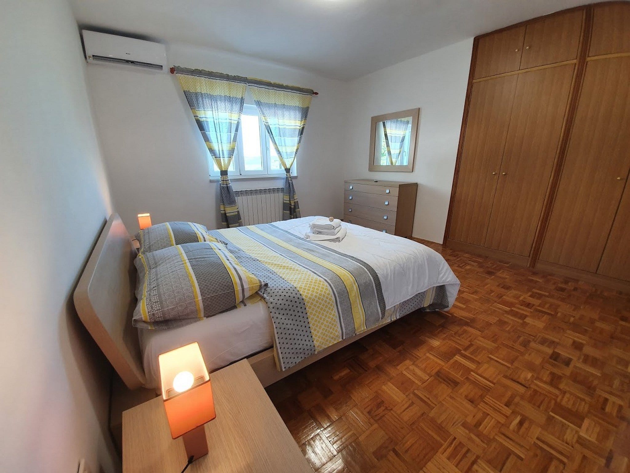 Ferienhaus Apartment Villa IN - Four-Bedroom Apartment with P