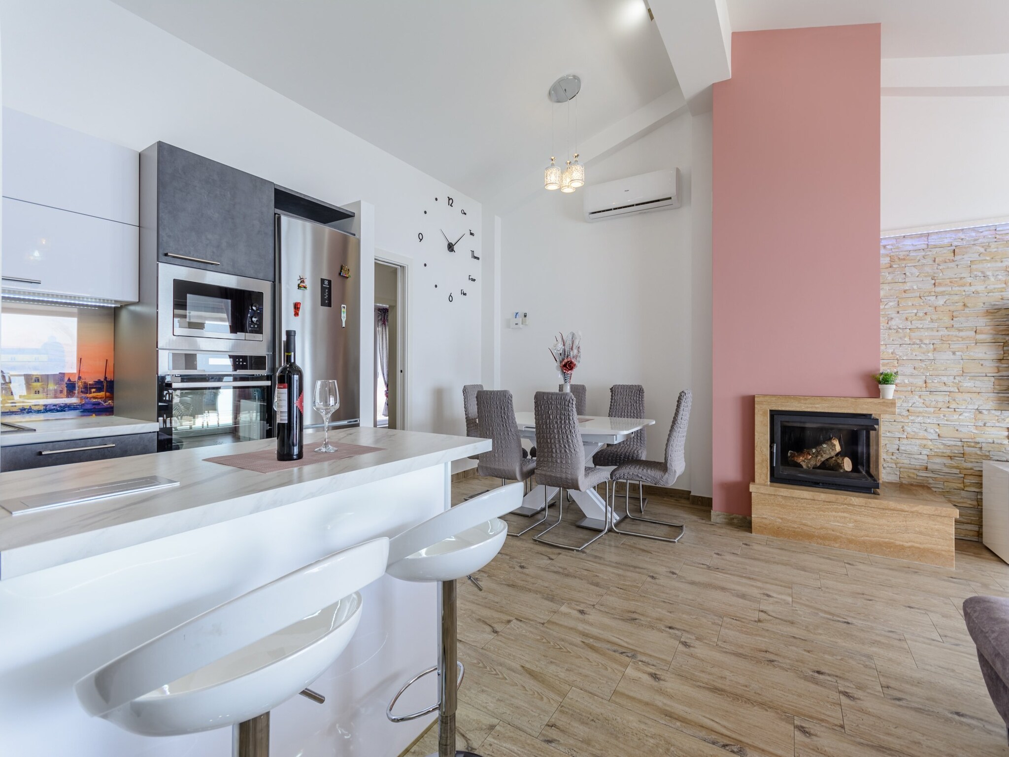 Ferienwohnung Apartments Hope (Dugi Rat) - Three-Bedroom Apartme