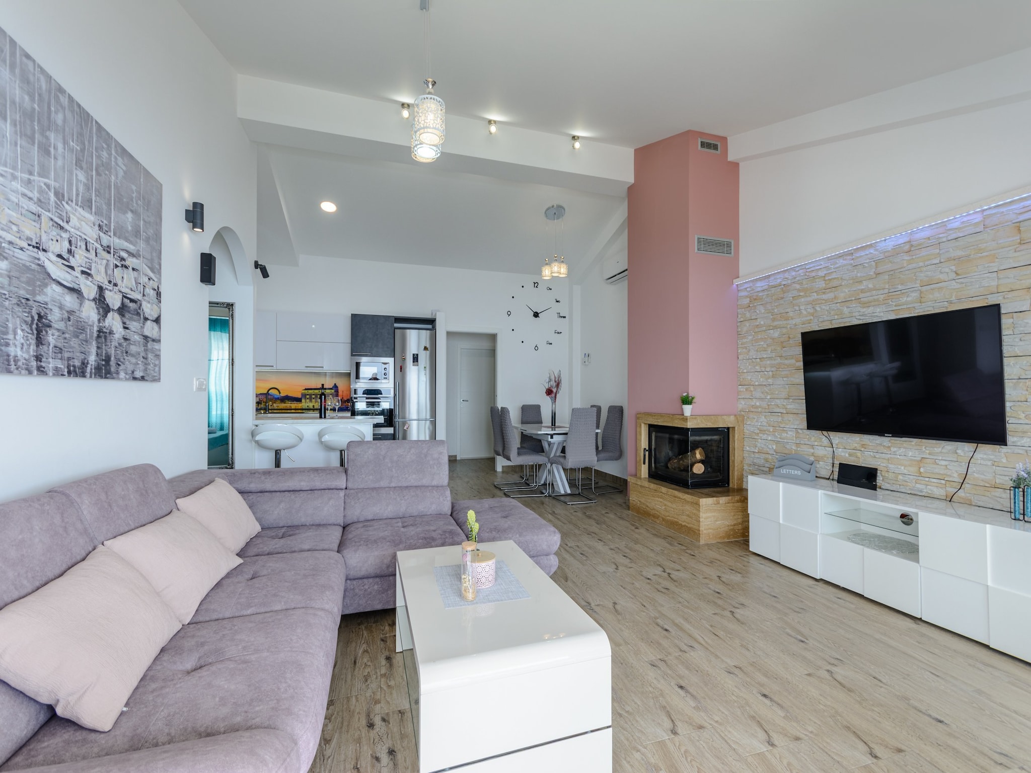 Ferienwohnung Apartments Hope (Dugi Rat) - Three-Bedroom Apartme