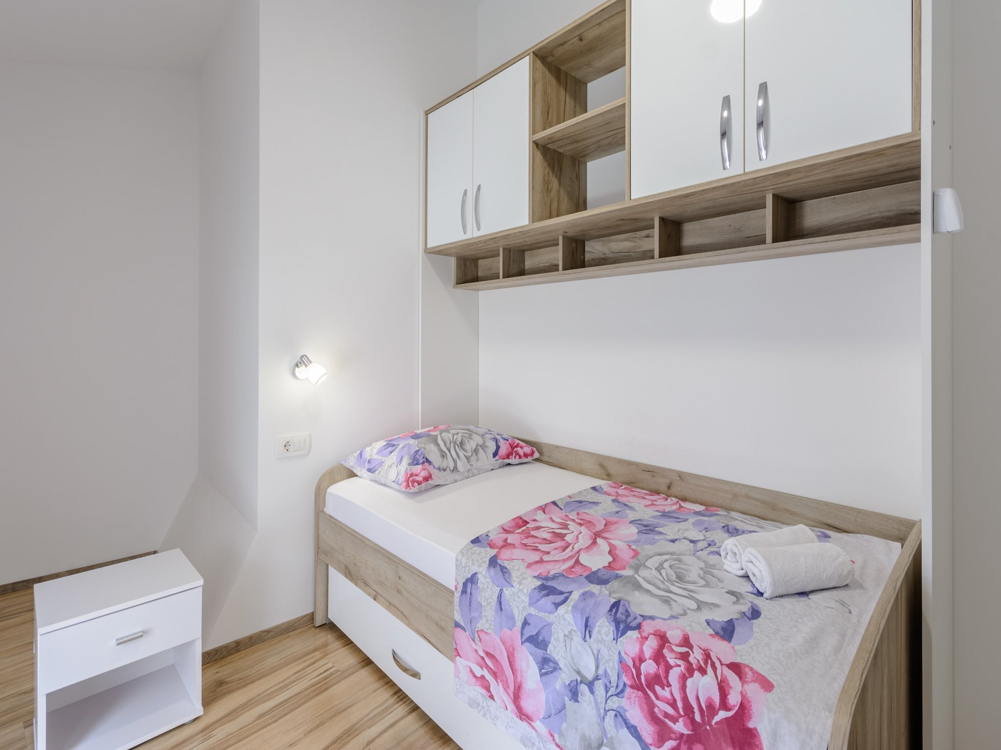Ferienwohnung Apartments Hope (Dugi Rat) - Three-Bedroom Apartme