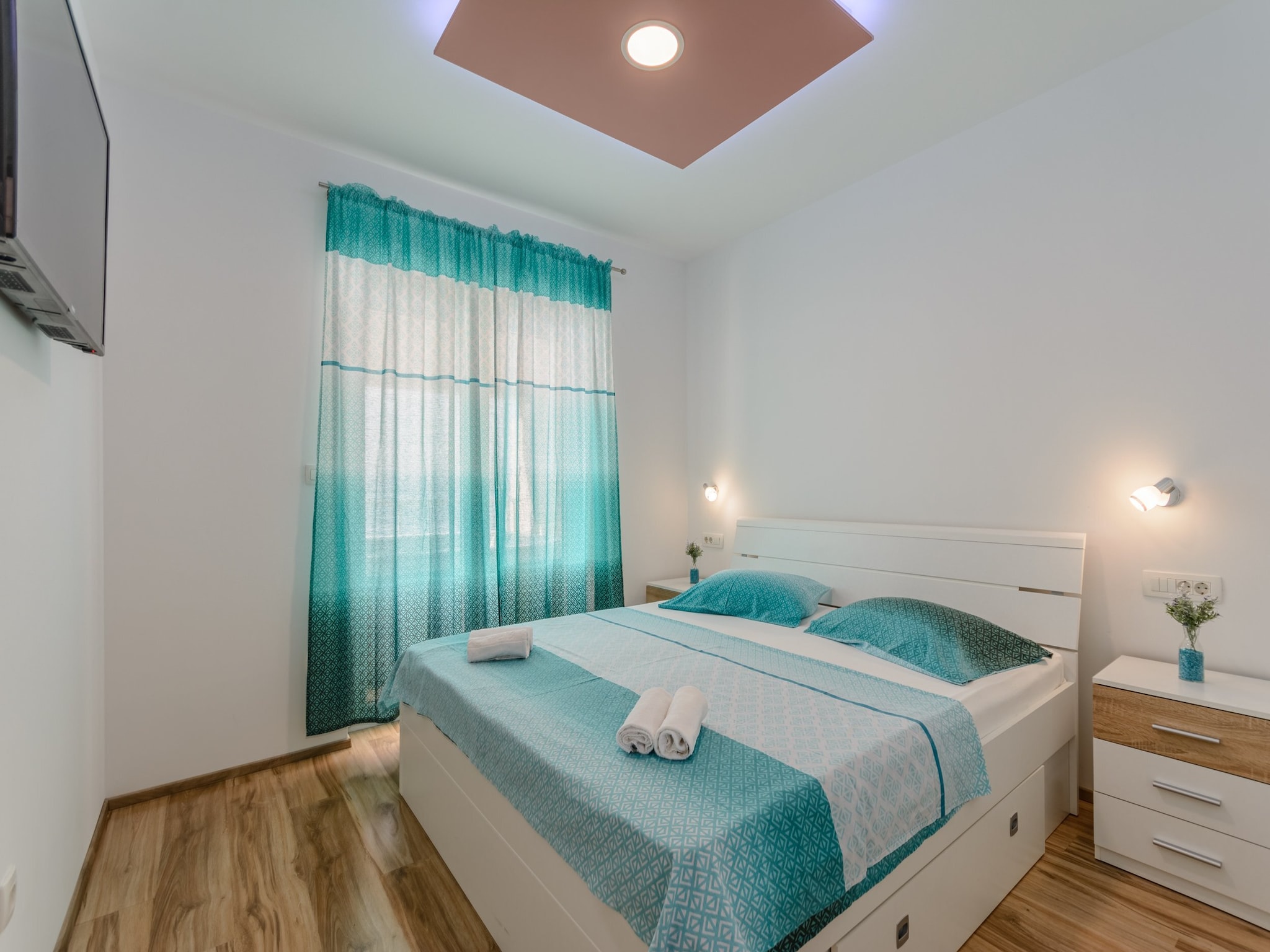 Ferienwohnung Apartments Hope (Dugi Rat) - Three-Bedroom Apartme