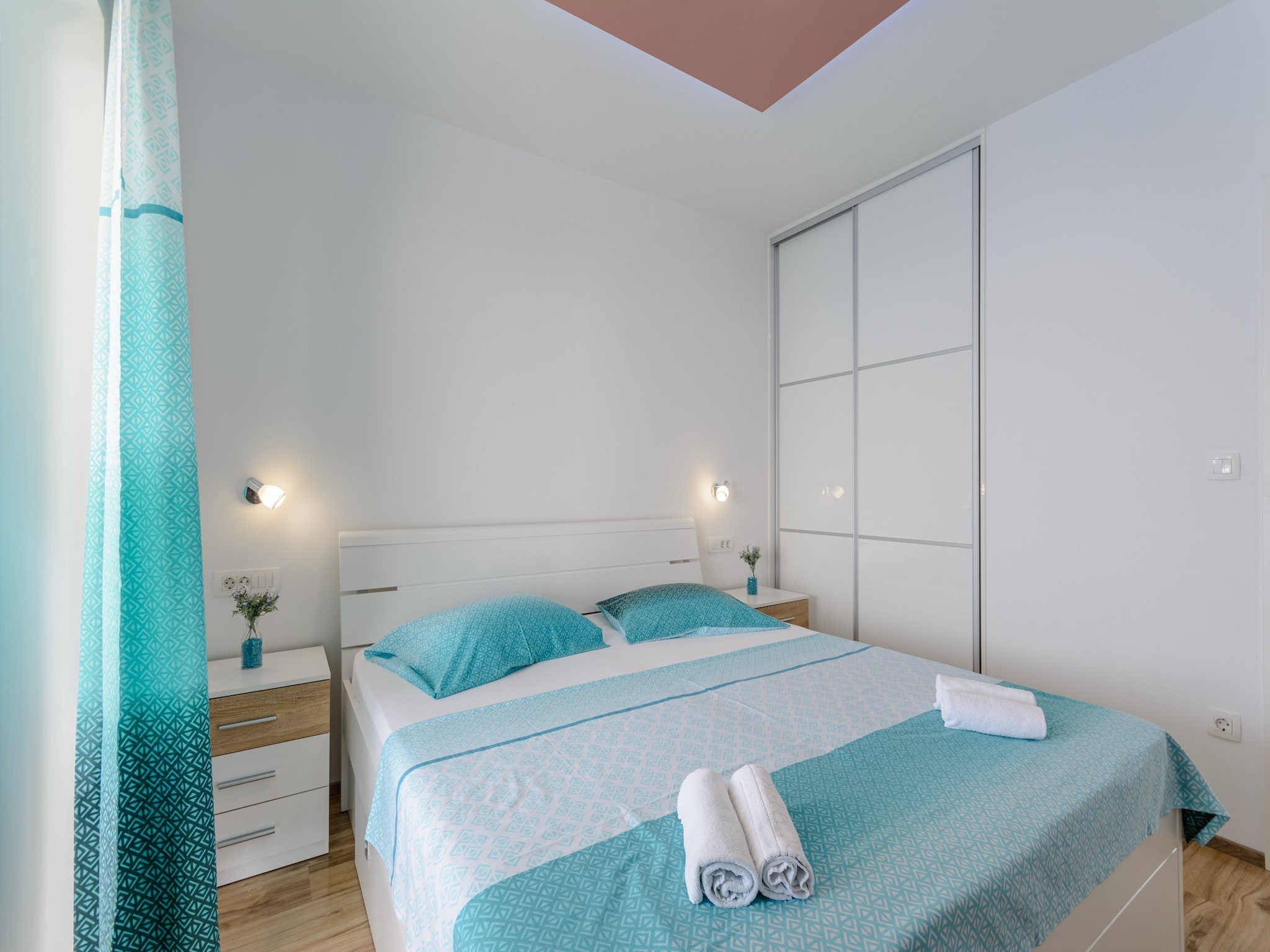Ferienwohnung Apartments Hope (Dugi Rat) - Three-Bedroom Apartme