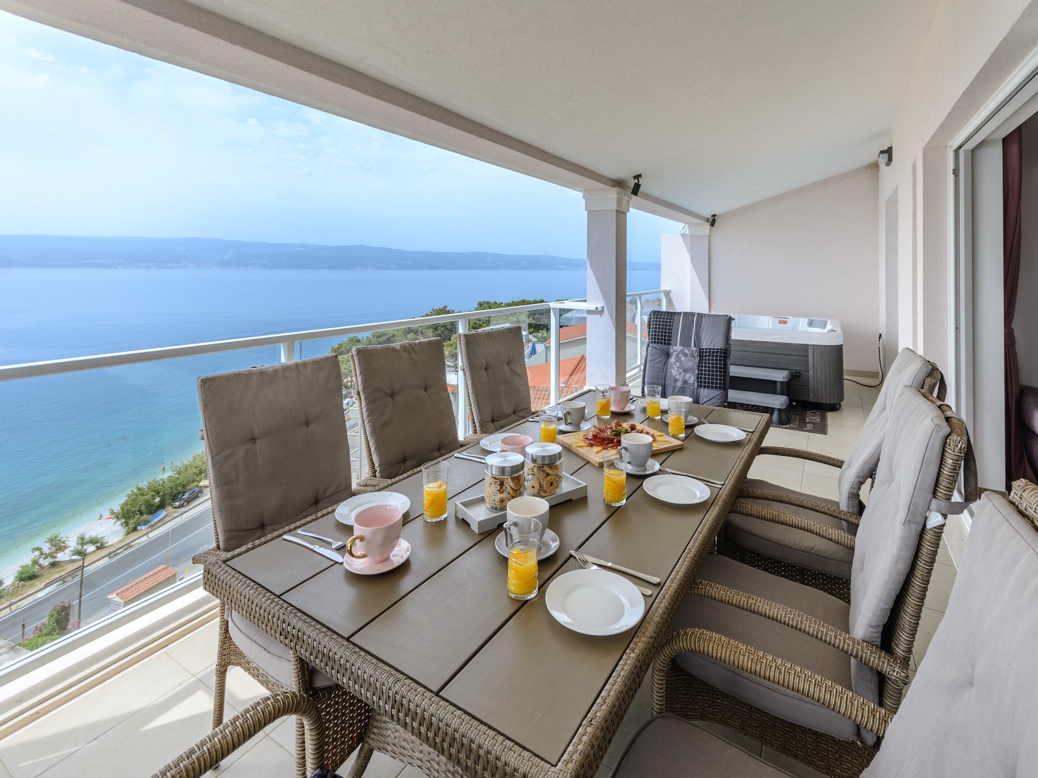 Ferienwohnung Apartments Hope (Dugi Rat) - Three-Bedroom Apartme