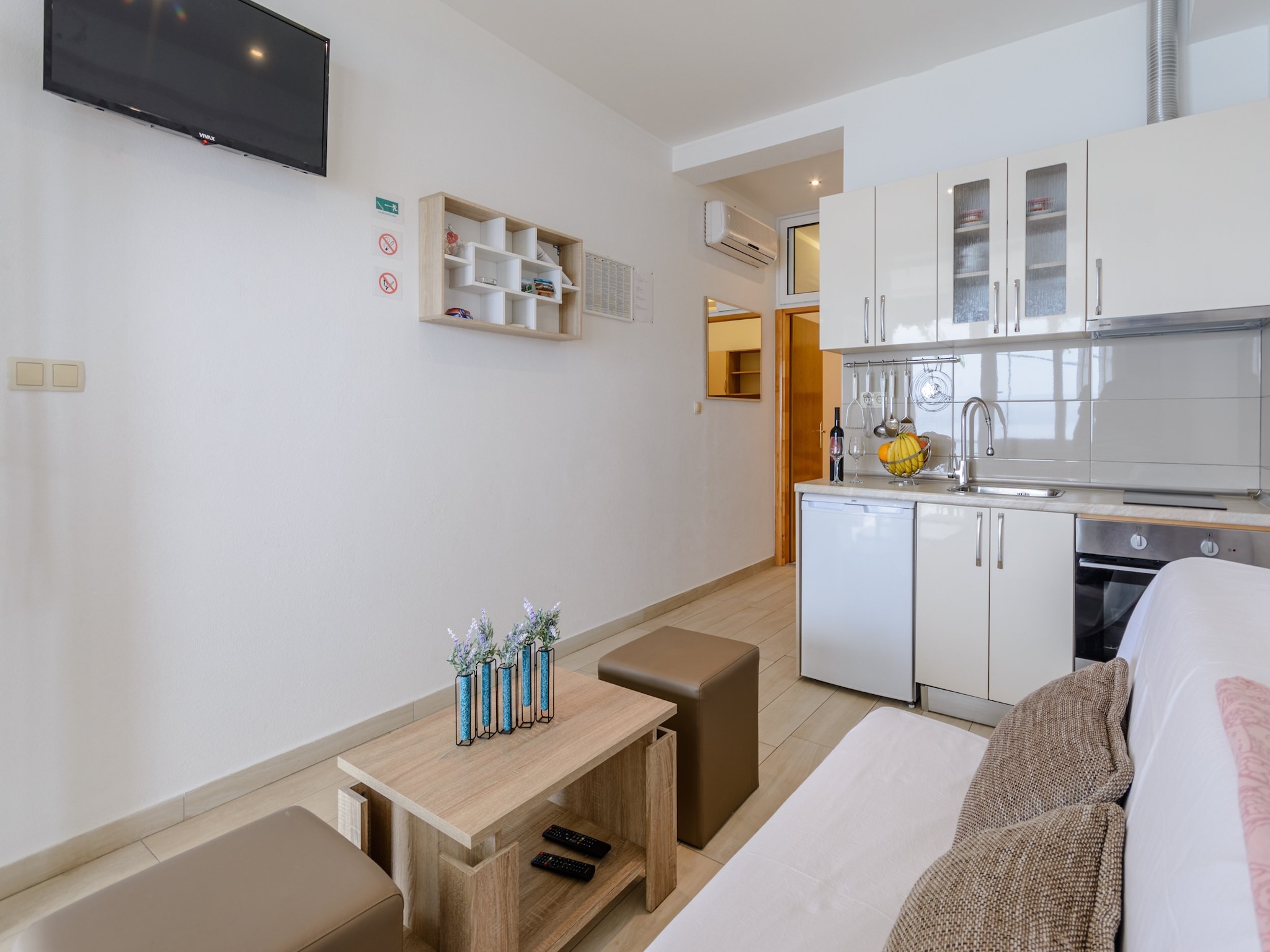 Ferienwohnung Apartments Hope (Dugi Rat) - Standard One-Bedroom