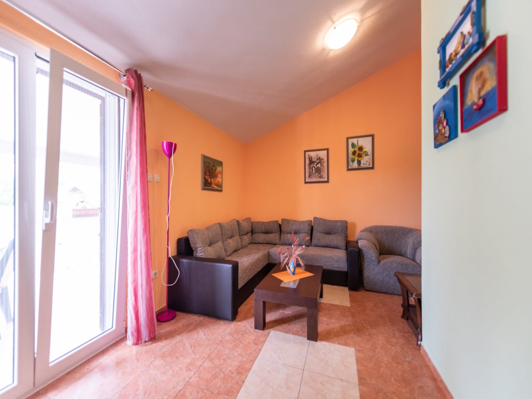 Apartmá Apartments Karen - Three Bedroom Apartment with Te
