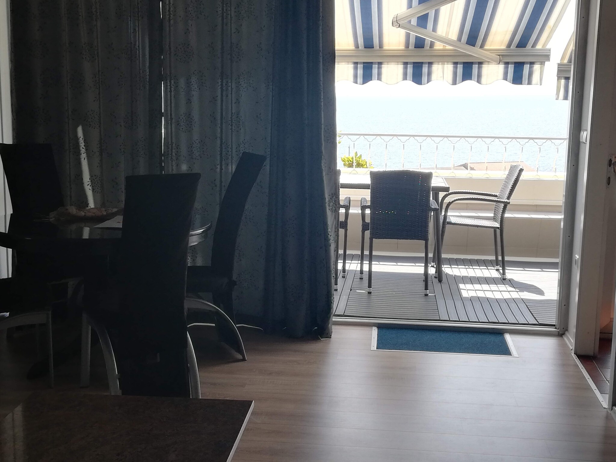 Ferienwohnung Villa Elit- Three Bedroom Apartment with Sea View