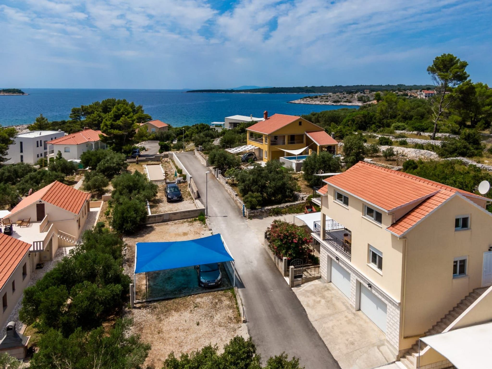 Apartmá Apartments Fran-Two Bedroom Apartment with Balcony