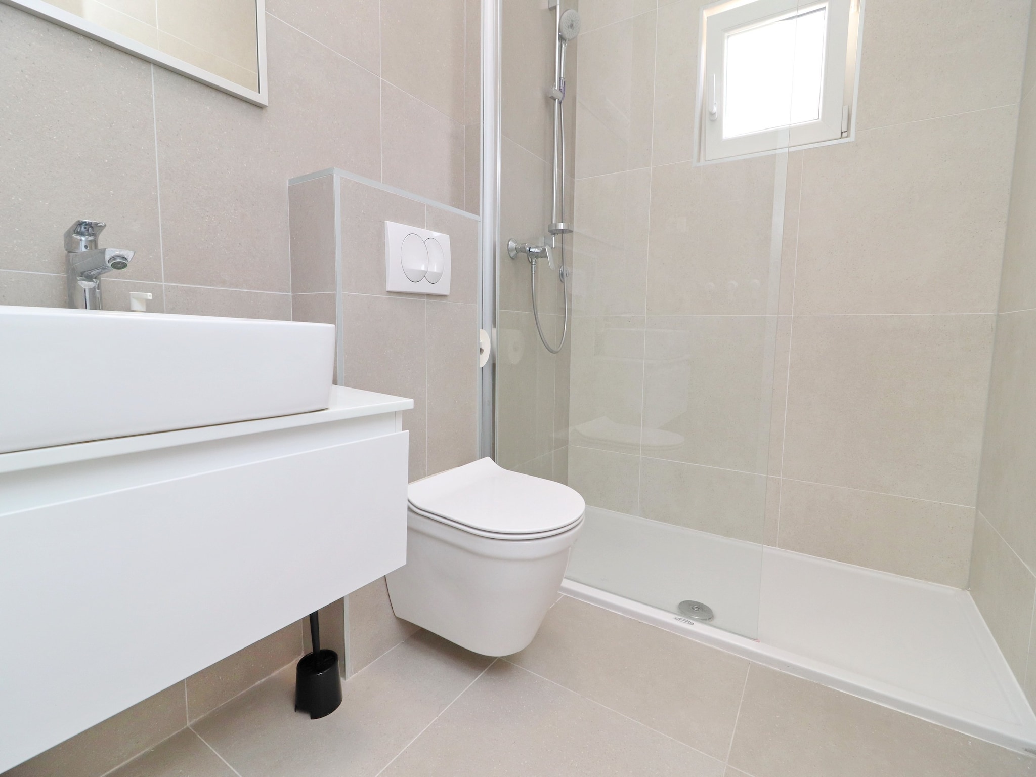   Holiday Home Rosemary-Three Bedroom Holiday Home w