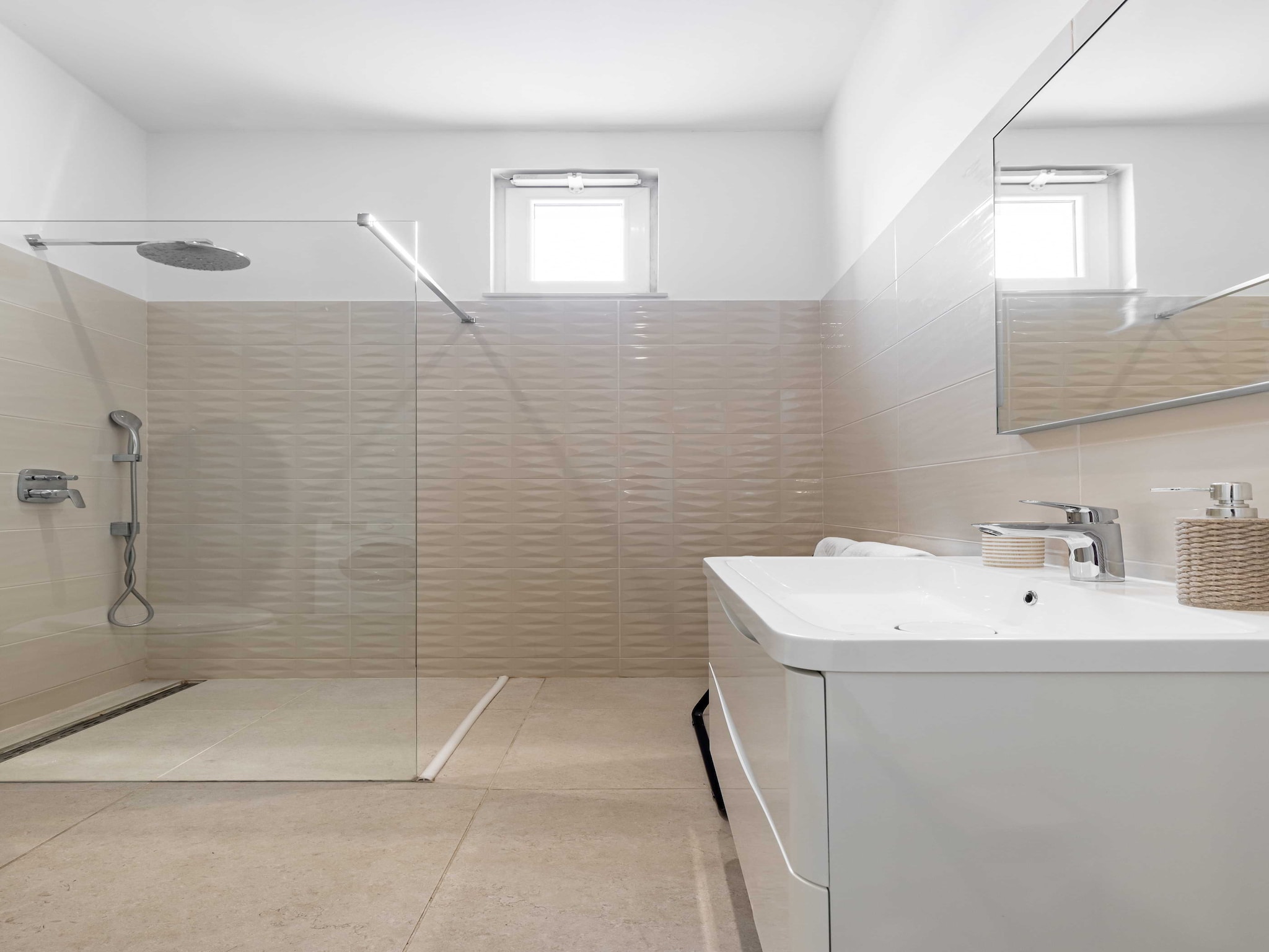 Ferienwohnung Apartments Villa Salona Sky -  DeluxeTwo Bedroom A