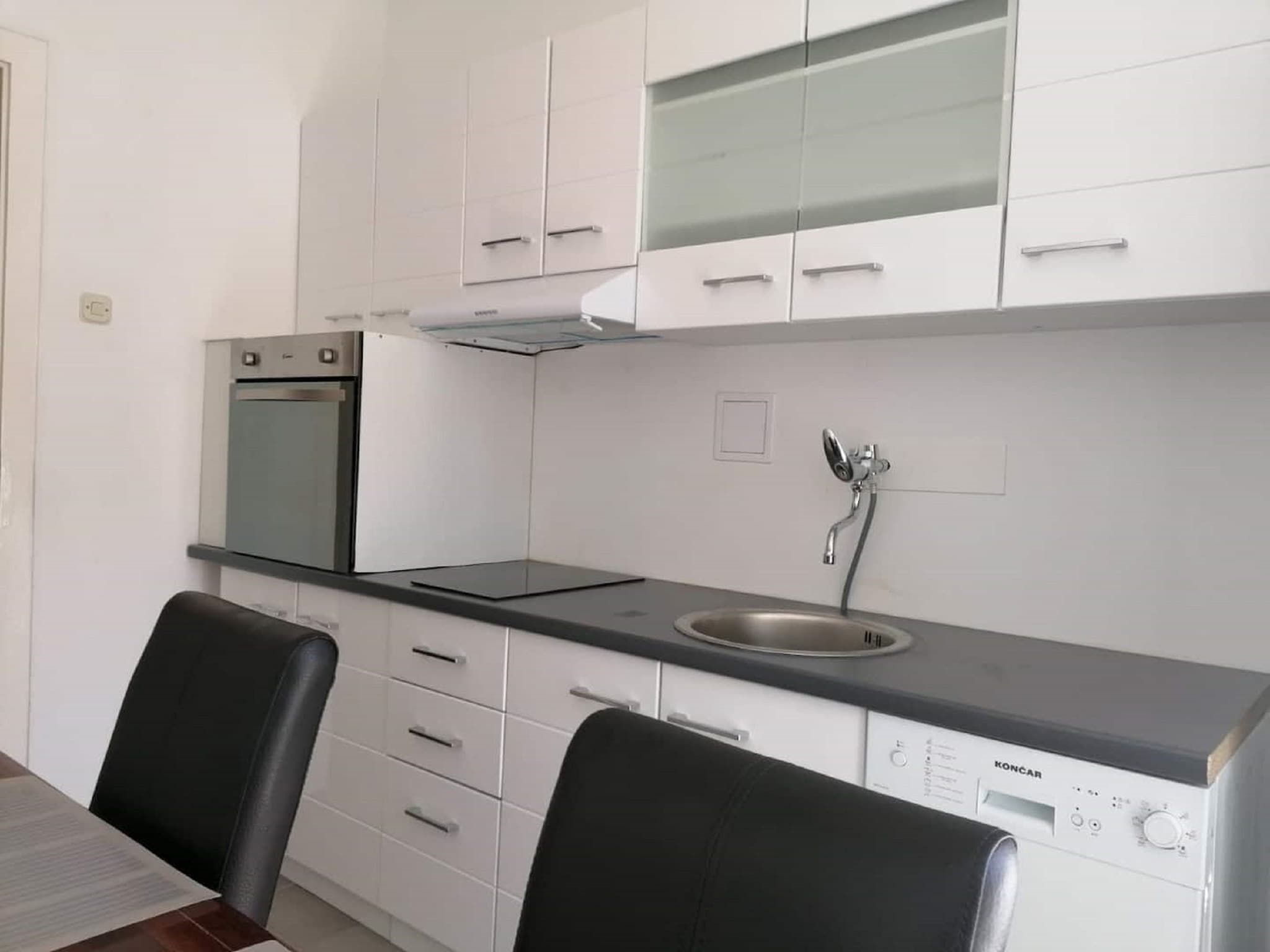 Apartmá Apartment Ema - One Bedroom Apartment with Balcony