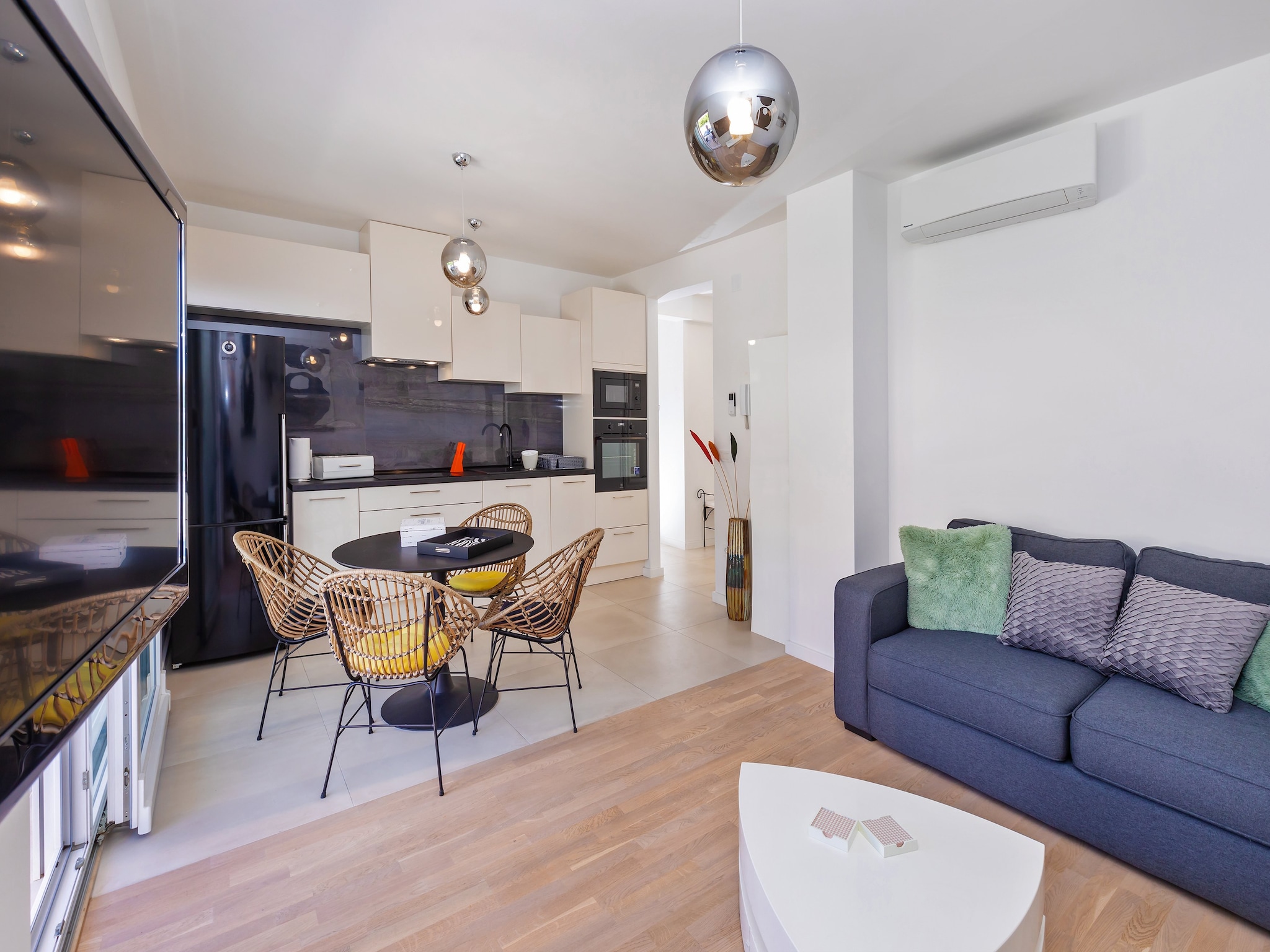 Apartmá Apartment Life Plus-Two Bedroom Apartment with Ter