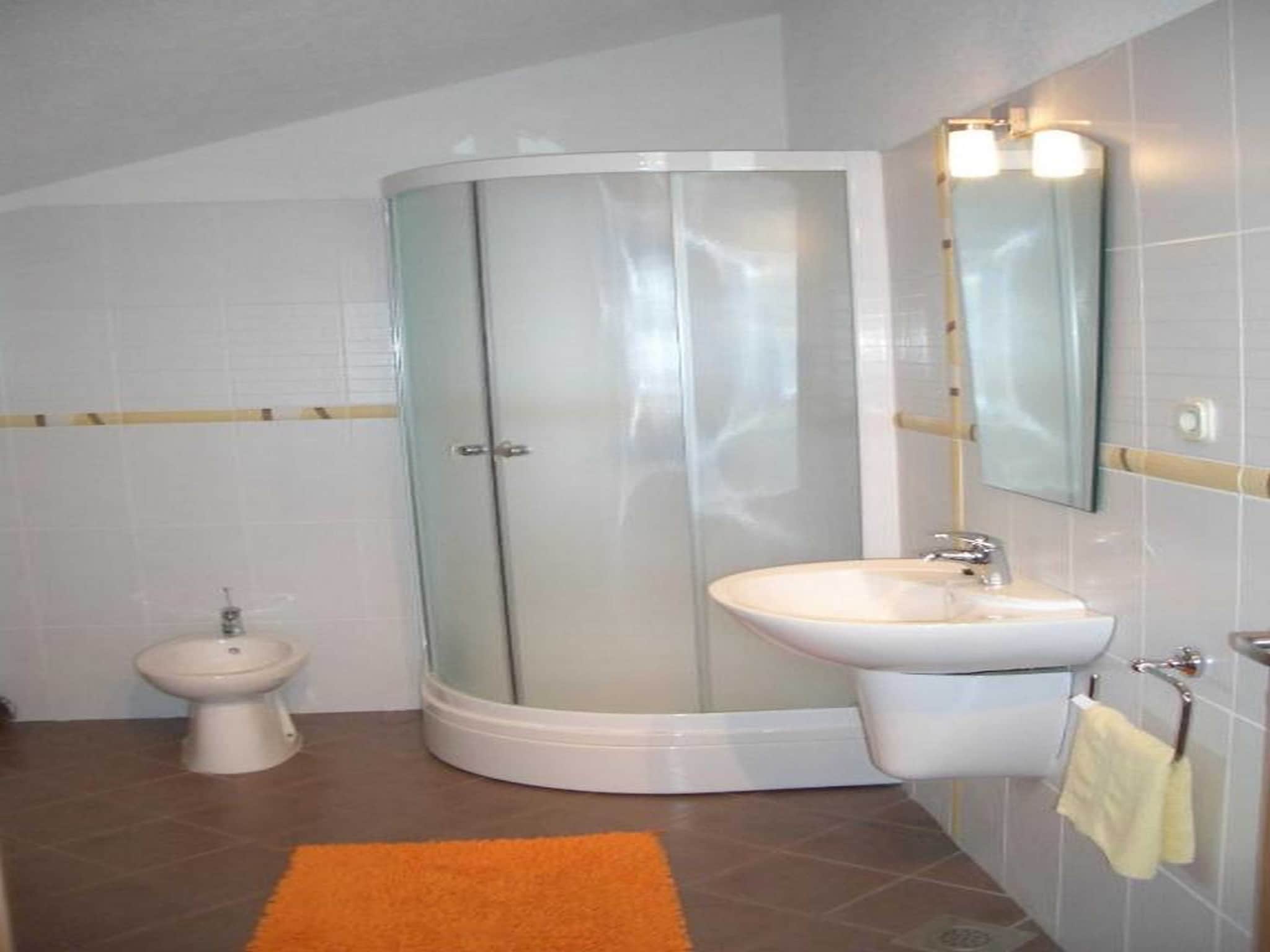 Ferienwohnung Apartments Paloc - One-Bedroom Apartment with Balc