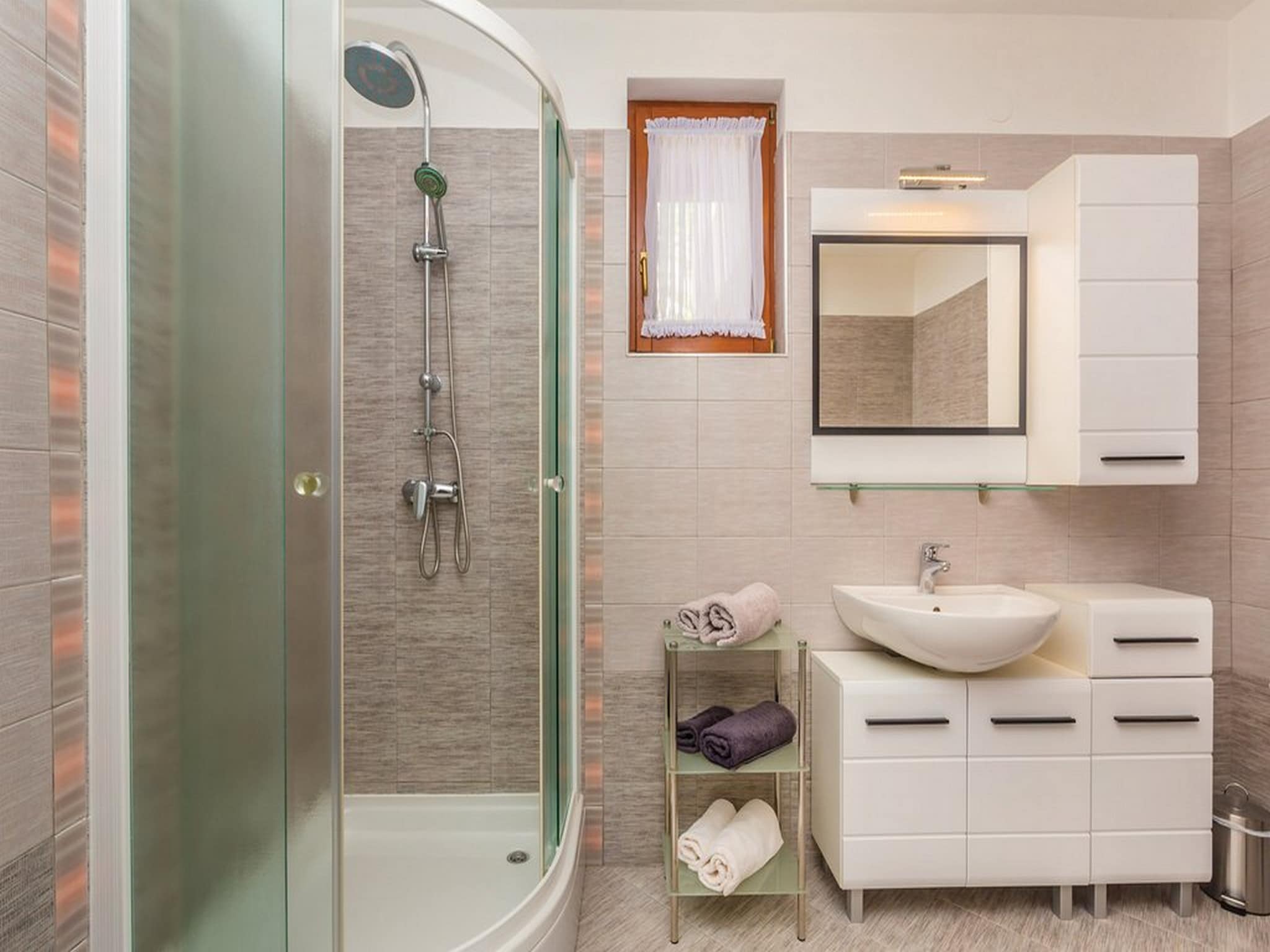 Apartmá Apartments Paola - Two Bedroom Apartment with Terr