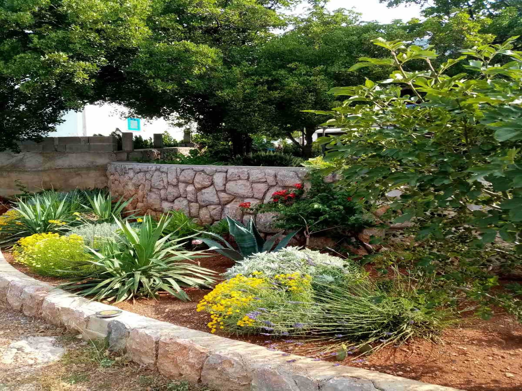 Apartmá Apartments Paola - Two Bedroom Apartment with Terr