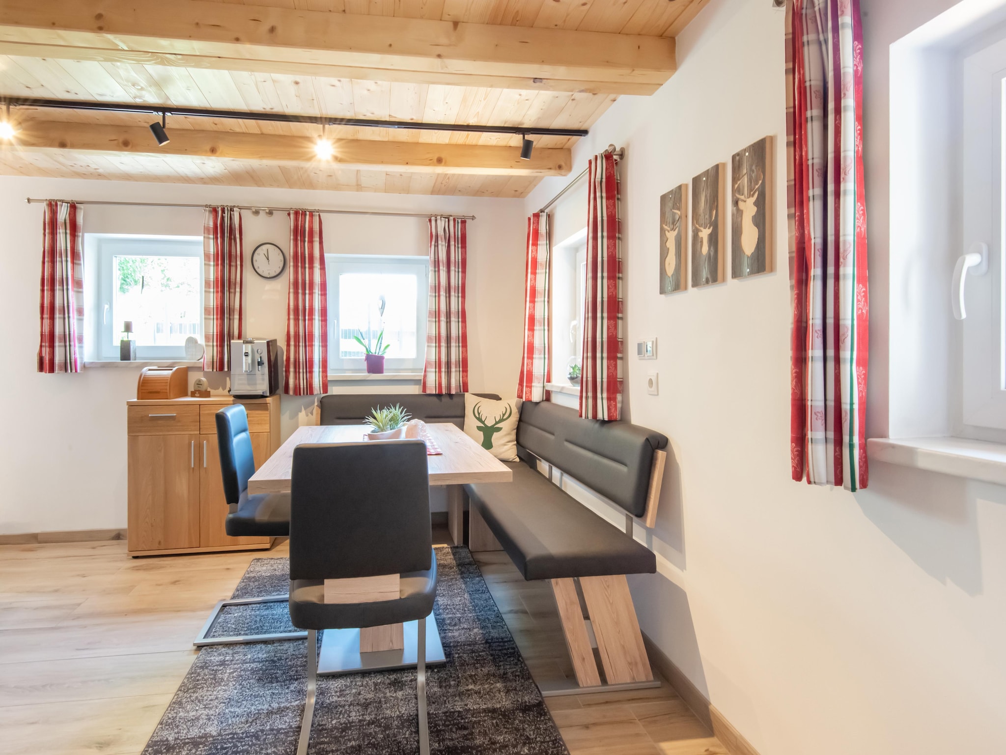   Apartment Heini Haus