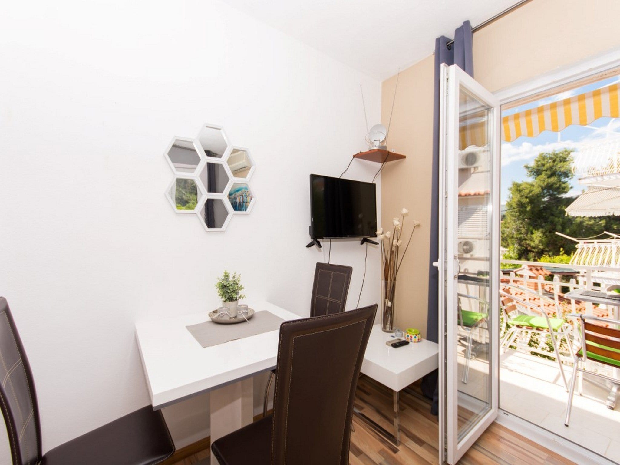 Apartmá Villa Stil - Studio Apartment with Balcony and Sea