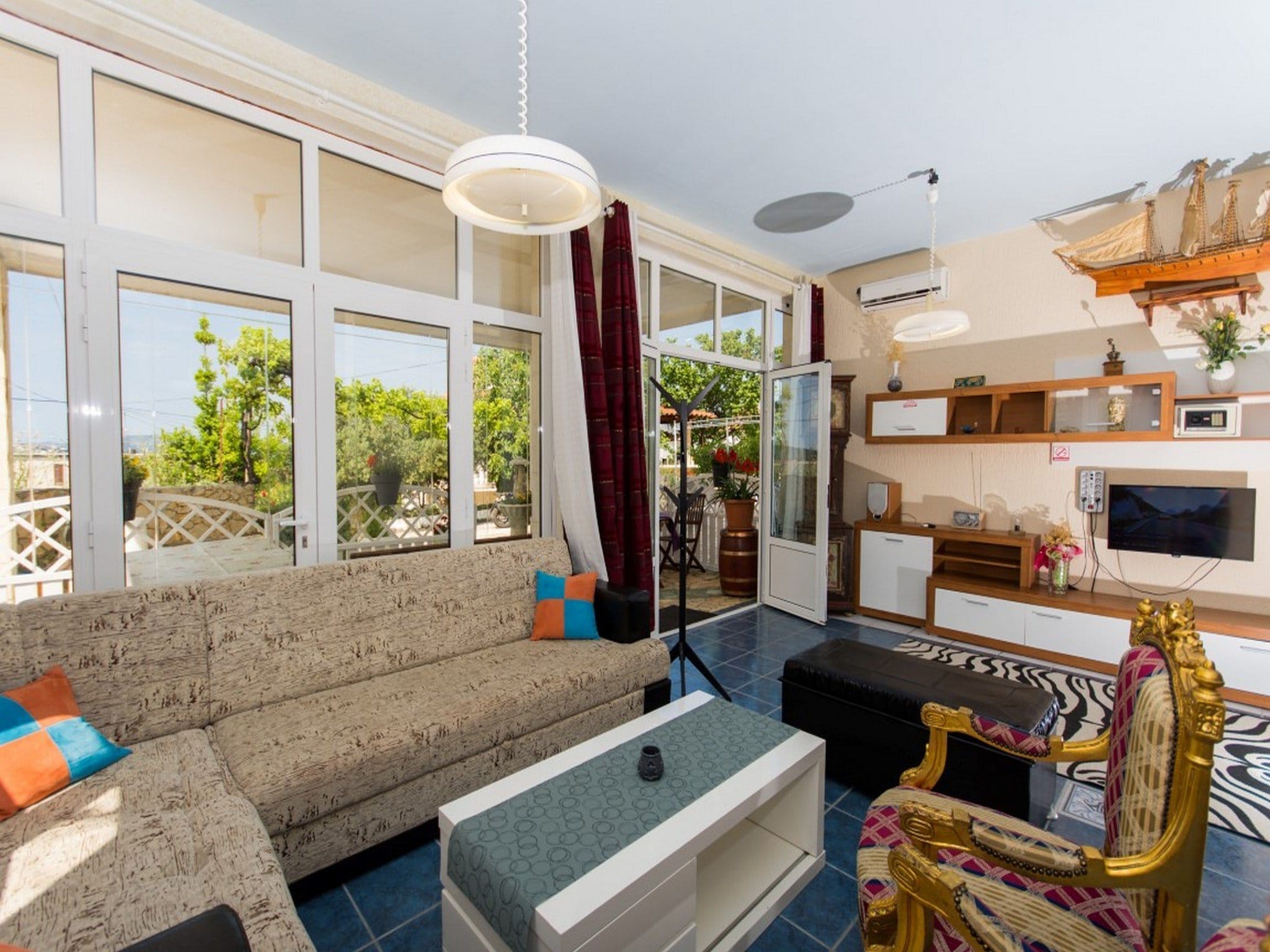 Apartmá Villa Stil - Two Bedroom Apartment with Terrace an