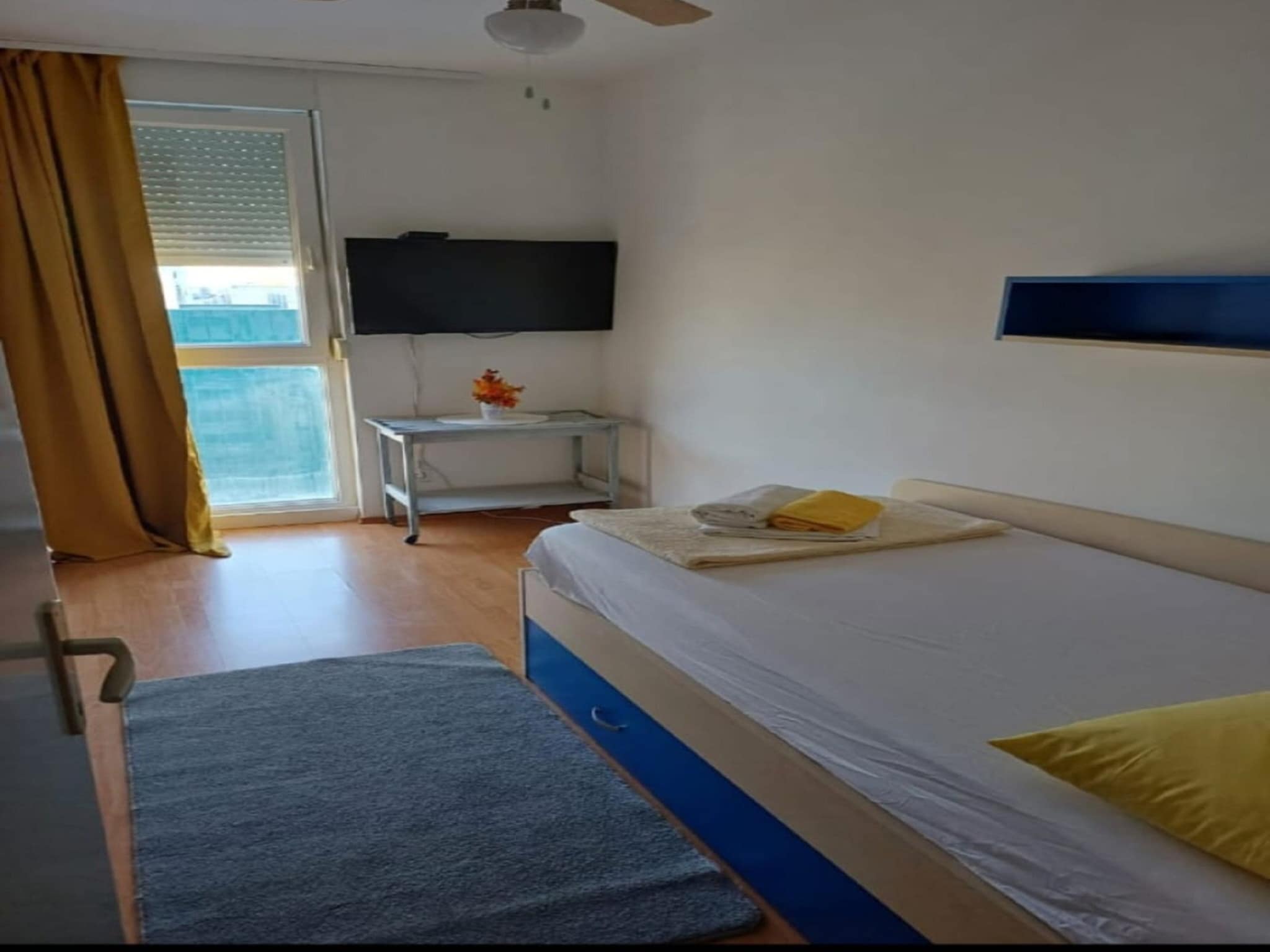 Apartmá Apartment Alba - Three Bedroom Apartment with Logg