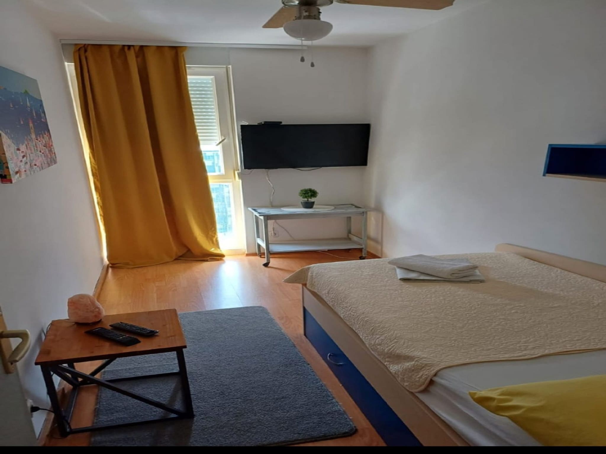 Apartmá Apartment Alba - Three Bedroom Apartment with Logg